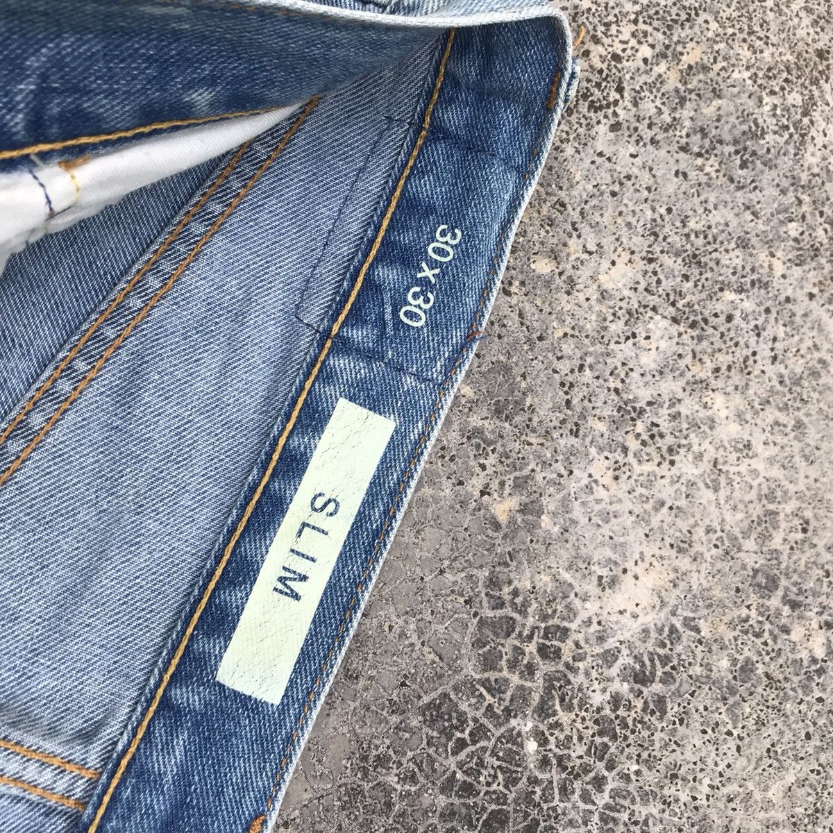 Japanese Brand Vintage Gap Denim Paint Splattered Faded Light Wash Jeans Size US 32 / EU 48 - 9 Thumbnail