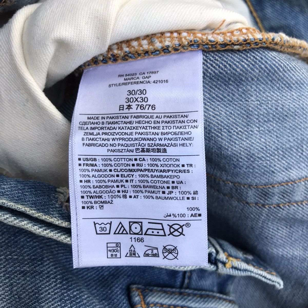 Japanese Brand Vintage Gap Denim Paint Splattered Faded Light Wash Jeans Size US 32 / EU 48 - 11 Thumbnail