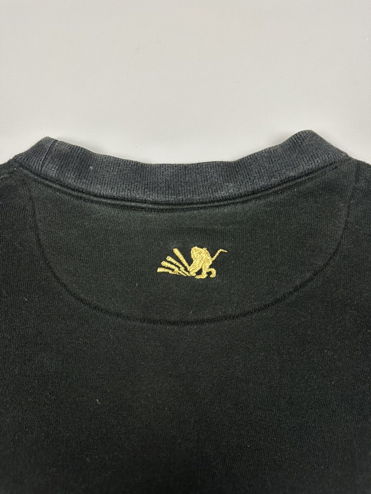 SANTASTIC SARU CENTER LOGO SWEATSHIRT