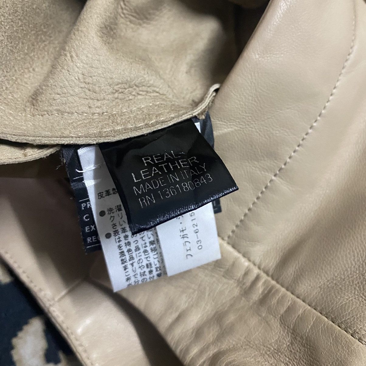 Salvatore Ferragamo Salvatore Ferragamo Leather Pants Size 26" / US 2 / IT 38 - 12 Thumbnail