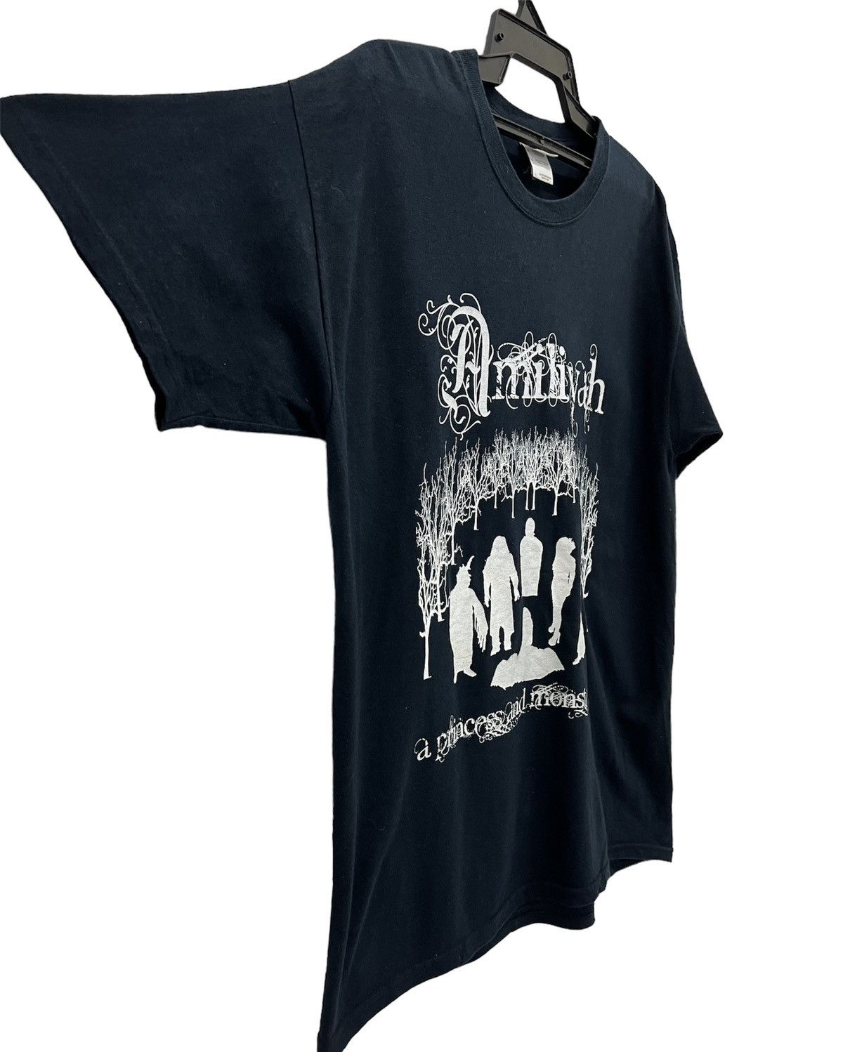 Band Tees Amiliyah a princess and monsters Band Shirt Size US L / EU 52-54 / 3 - 4 Thumbnail