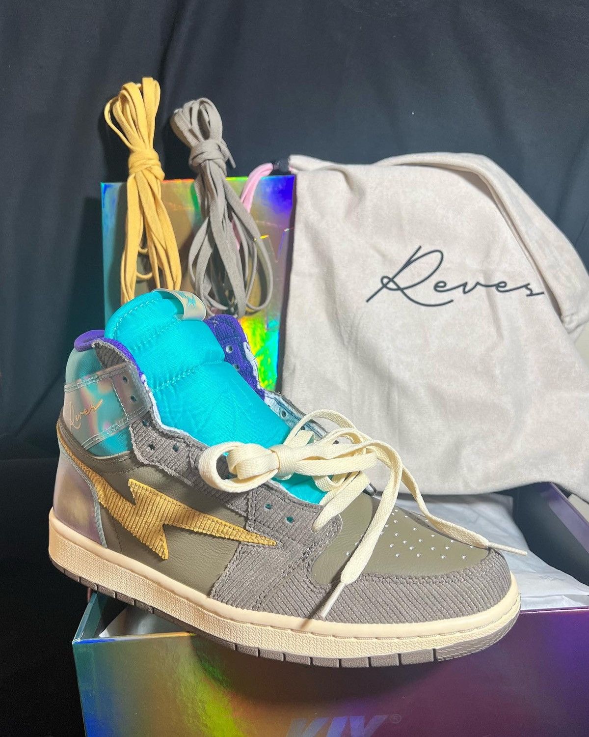 Designer LA exclusive Kool kiys Size US 11 / EU 44 - 1 Thumbnail