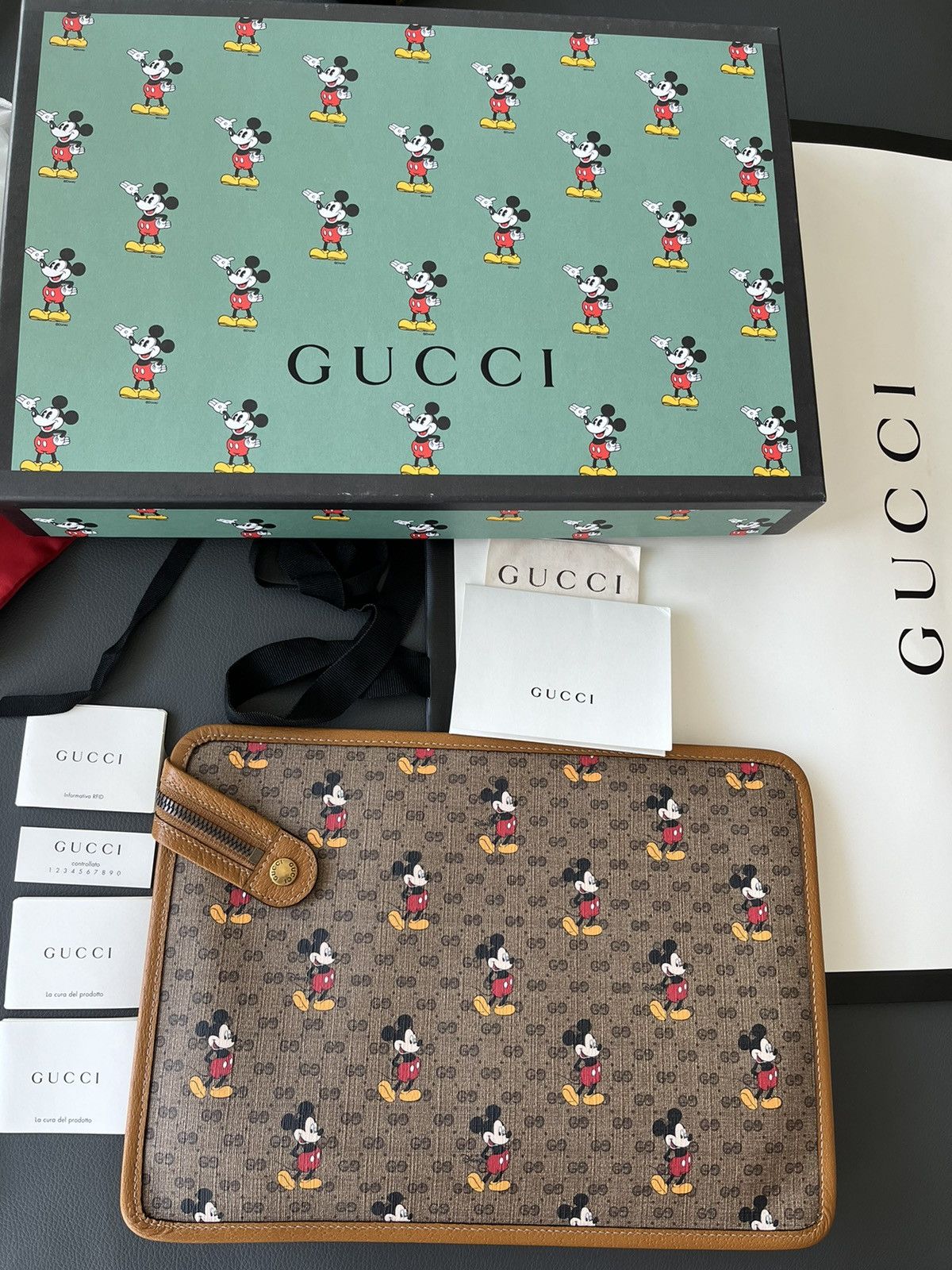 Disney × Gucci Super Runway Gucci x Disney Limited Edition Leather Pouch Size ONE SIZE - 5 Thumbnail