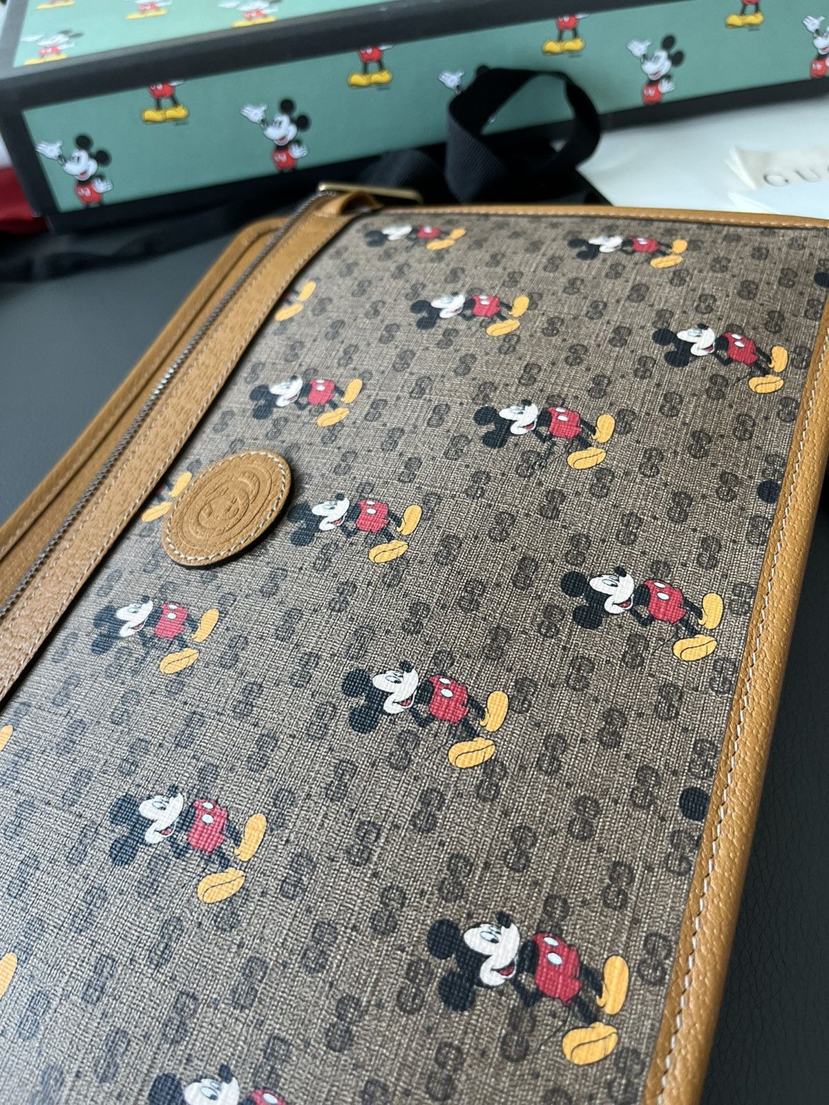 Disney × Gucci Super Runway Gucci x Disney Limited Edition Leather Pouch Size ONE SIZE - 6 Thumbnail