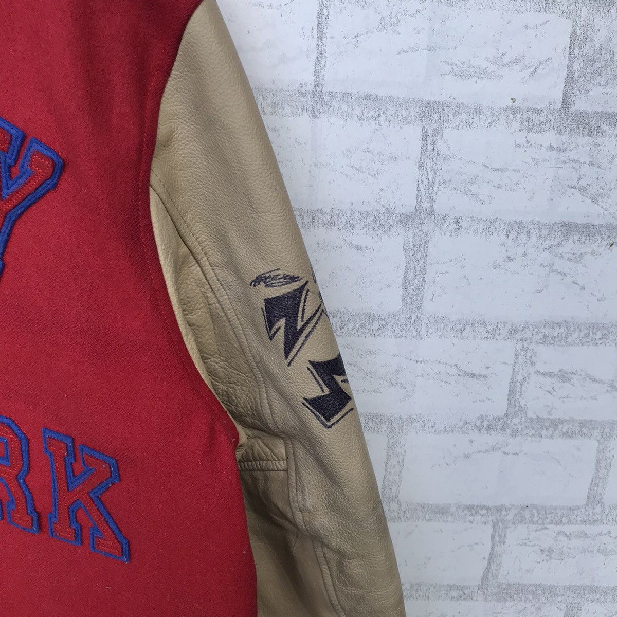 Vintage Vintage 90s Cosby Varsity Jacket Leather Sleeve Size US L / EU 52-54 / 3 - 13 Thumbnail