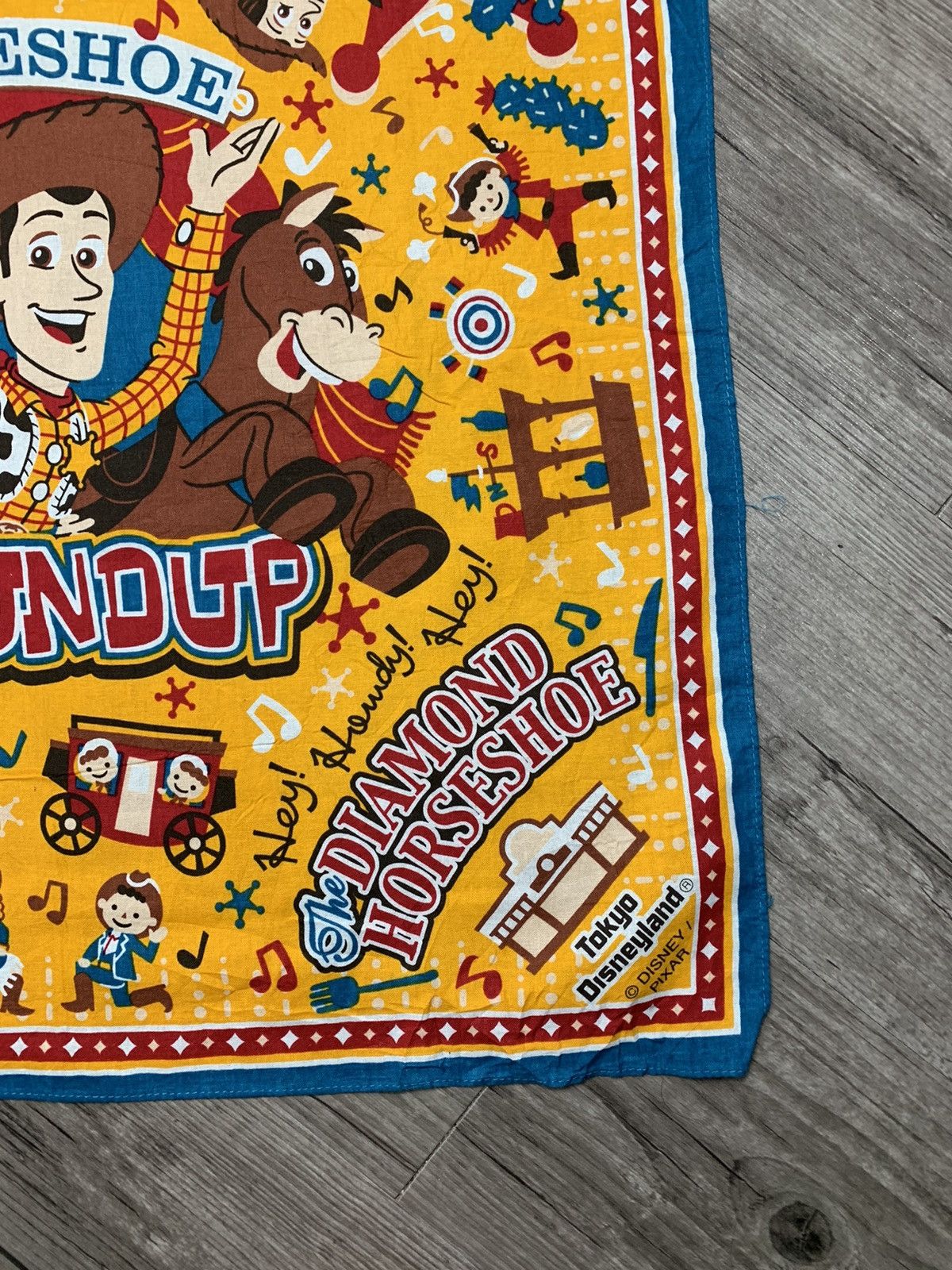 Disney Tokyo Disneyland Handkerchief Neckerchief Pocketsquares Size ONE SIZE - 2 Thumbnail