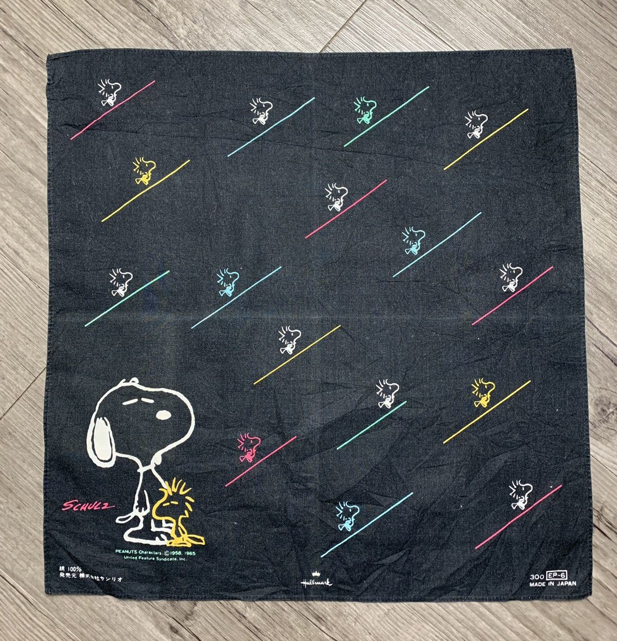 Japanese Brand Peanuts Snoopy Handkerchief Neckerchief Pocketsquares Size ONE SIZE - 1 Thumbnail