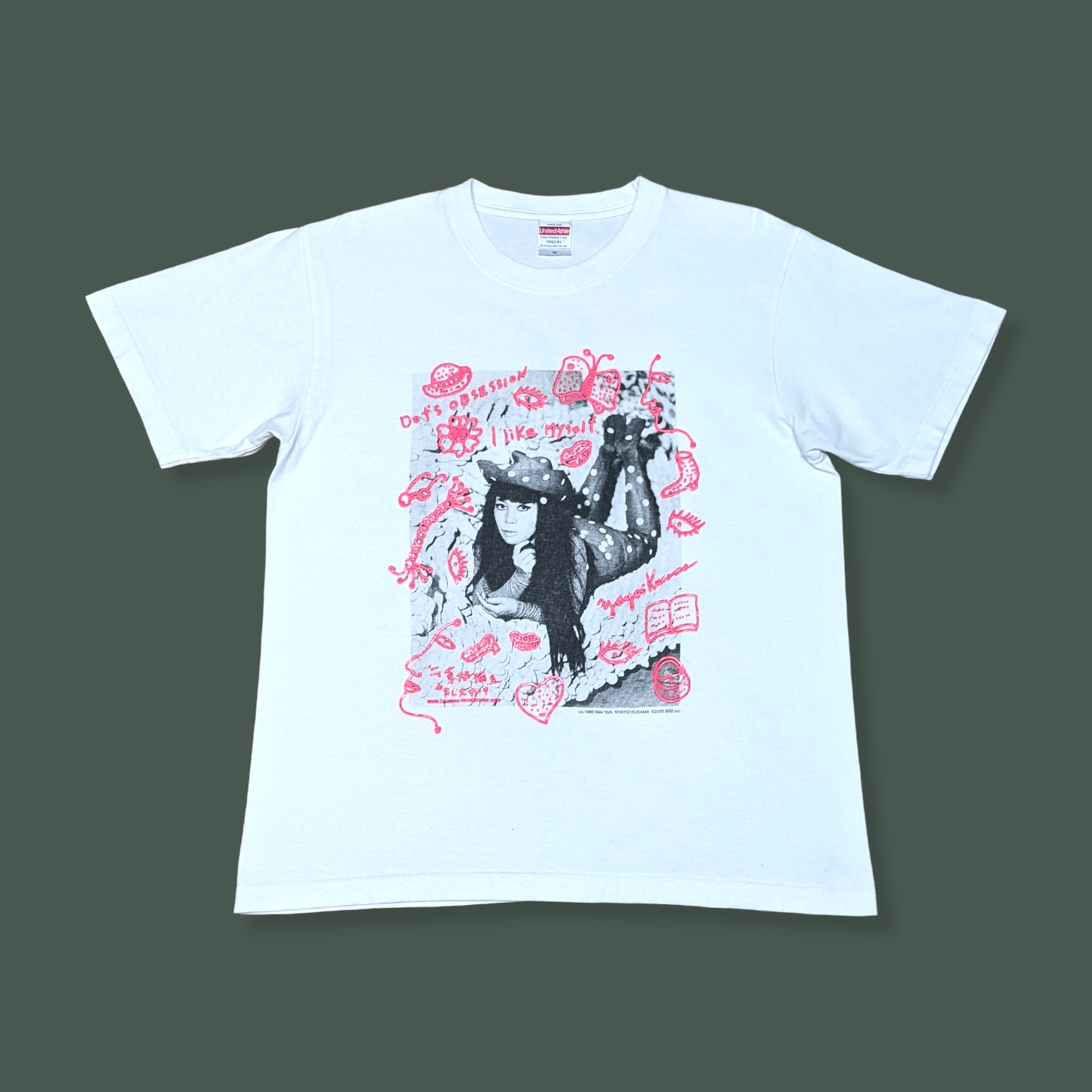 Japanese Brand × Vintage × Yayoi Kusama Vintage Yayoi Kusama Pulp Fiction Style Artwork T shirt Size US M / EU 48-50 / 2 - 2 Thumbnail