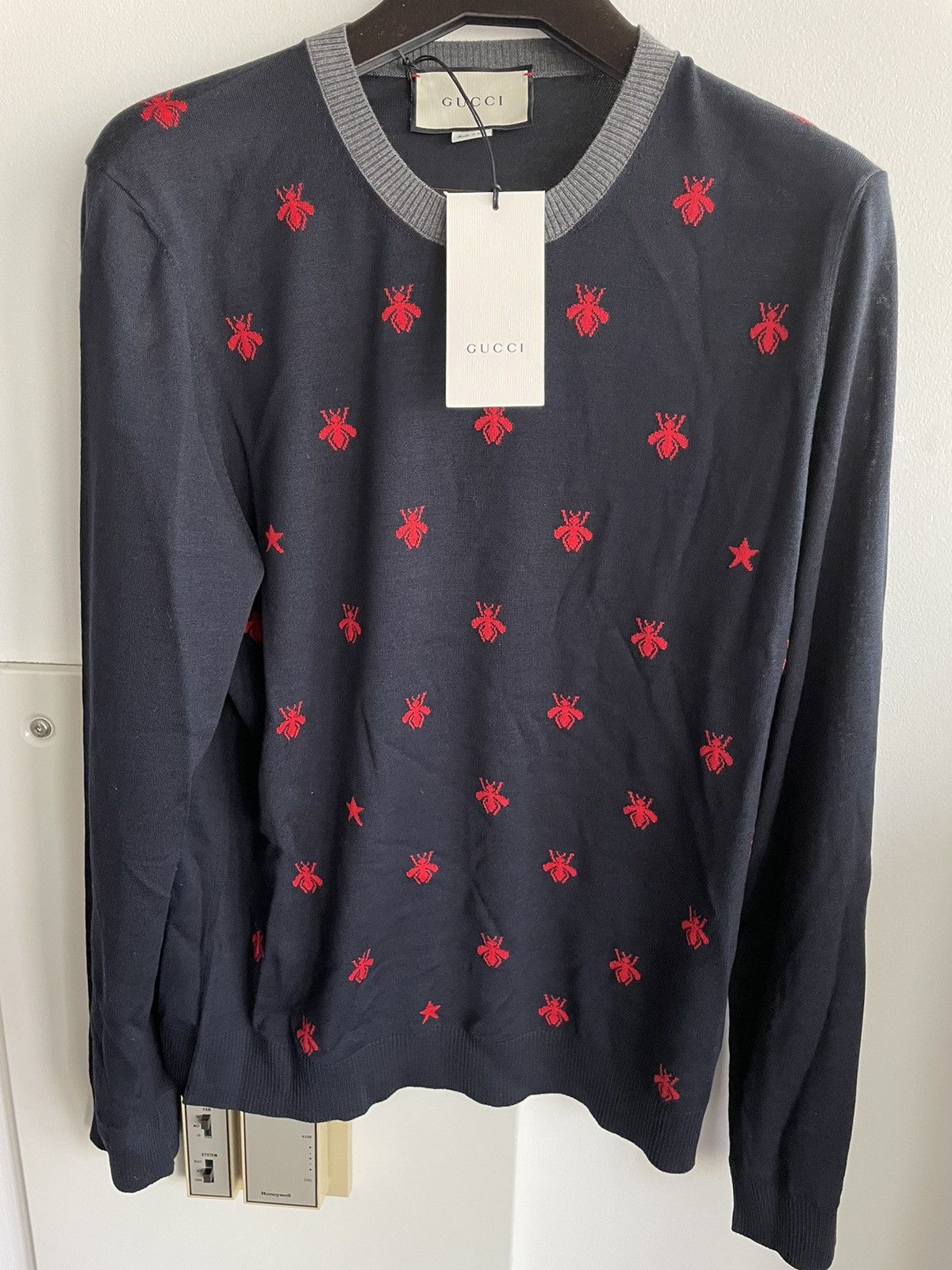 Rare Limited Iconic Super Runway Bee 🐝 Fine Wool Sweater