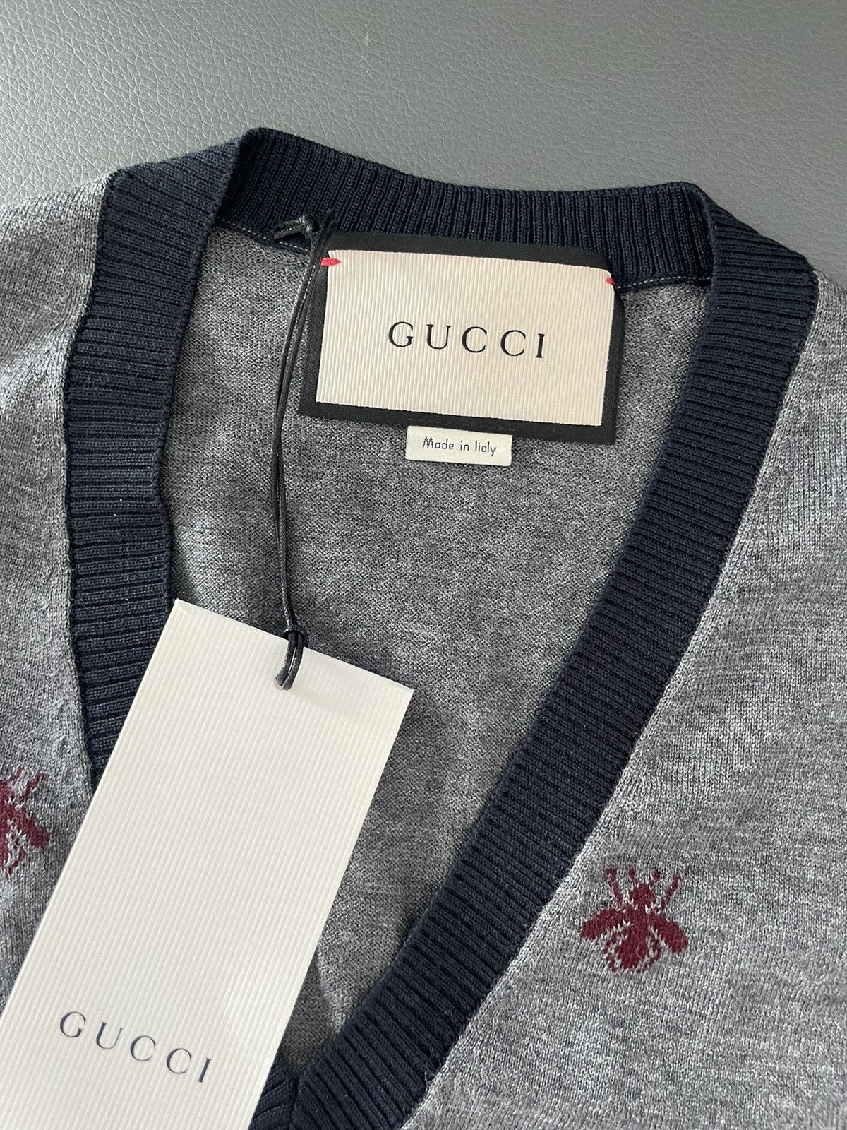 Gucci $2k Value Super Runway Bee V-neck Fine Wool Knit Sweater Size US M / EU 48-50 / 2 - 12 Thumbnail