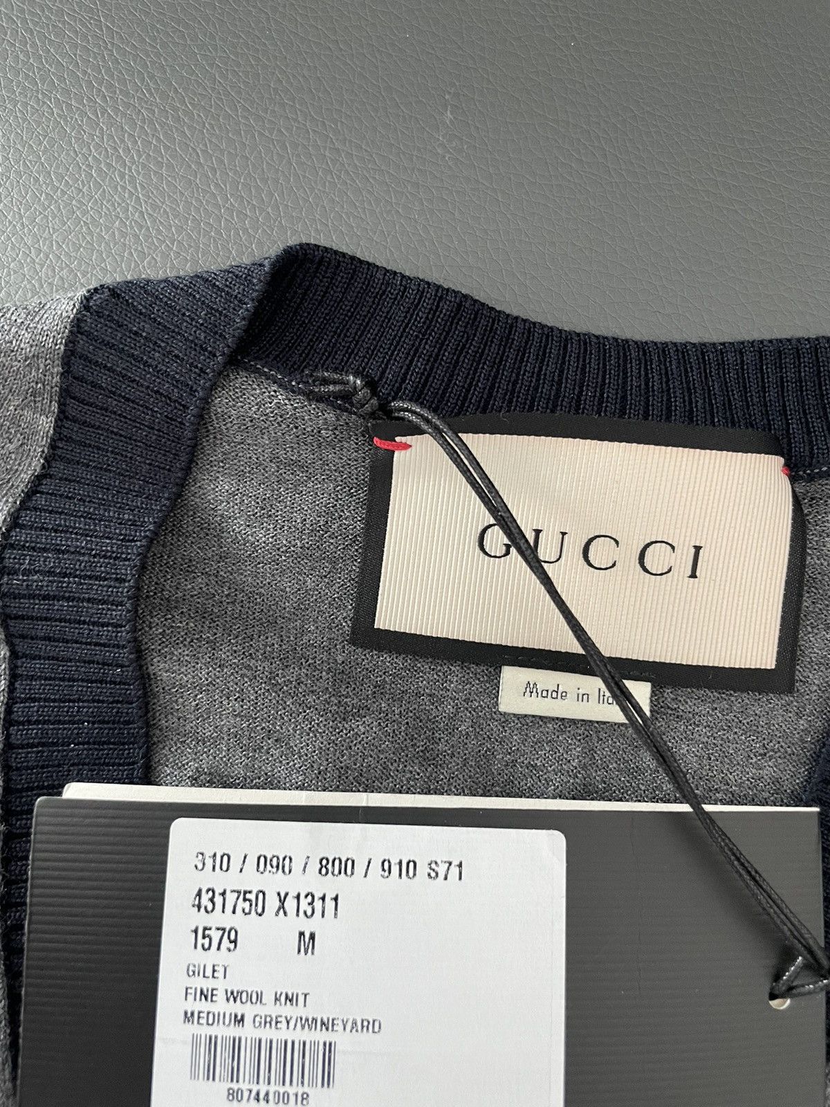 Gucci $2k Value Super Runway Bee V-neck Fine Wool Knit Sweater Size US M / EU 48-50 / 2 - 4 Thumbnail