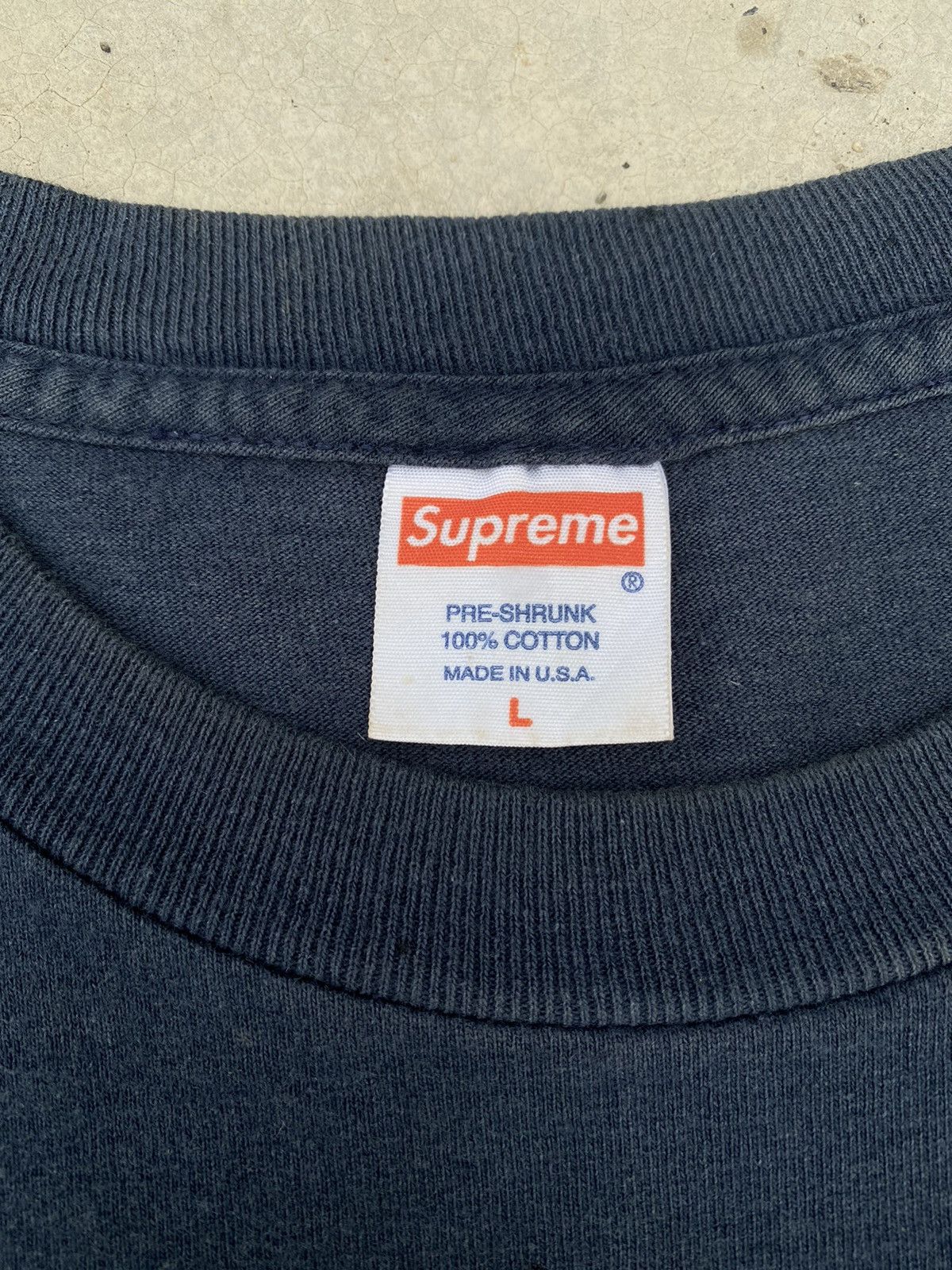 Supreme × Vintage OG Vintage Supreme Holographic Box Logo 2006 Bogo Size US L / EU 52-54 / 3 - 4 Thumbnail