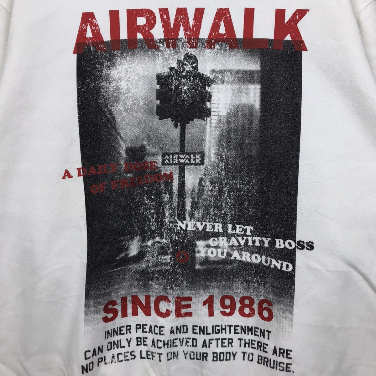 Airwalk × Vintage Vintage AIRWALK Crewneck Sweatshirt Big Logo Size US M / EU 48-50 / 2 - 4 Thumbnail