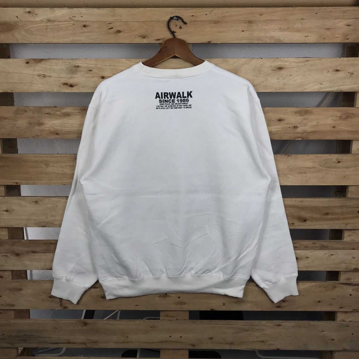 Airwalk × Vintage Vintage AIRWALK Crewneck Sweatshirt Big Logo Size US M / EU 48-50 / 2 - 8 Thumbnail