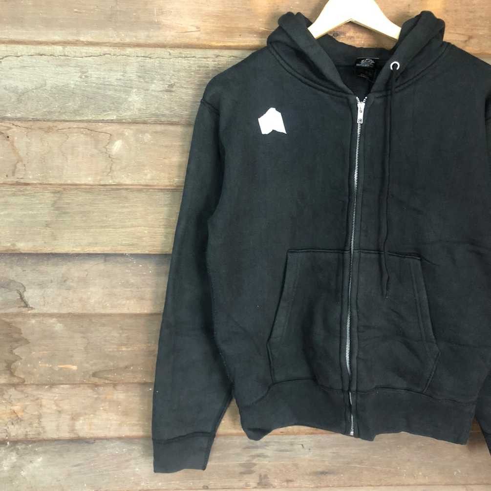 Vintage Kinjo Gakuin University Cross Stitch Black Hoodies #336B Size US M / EU 48-50 / 2 - 10 Thumbnail