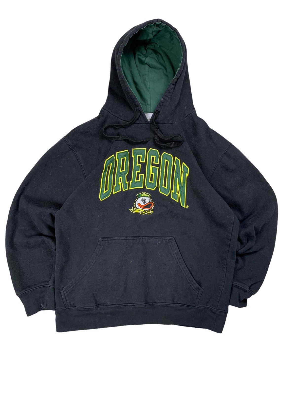 VINTAGE BLACK OREGON DUCKS EMBROIDERED HOODIE