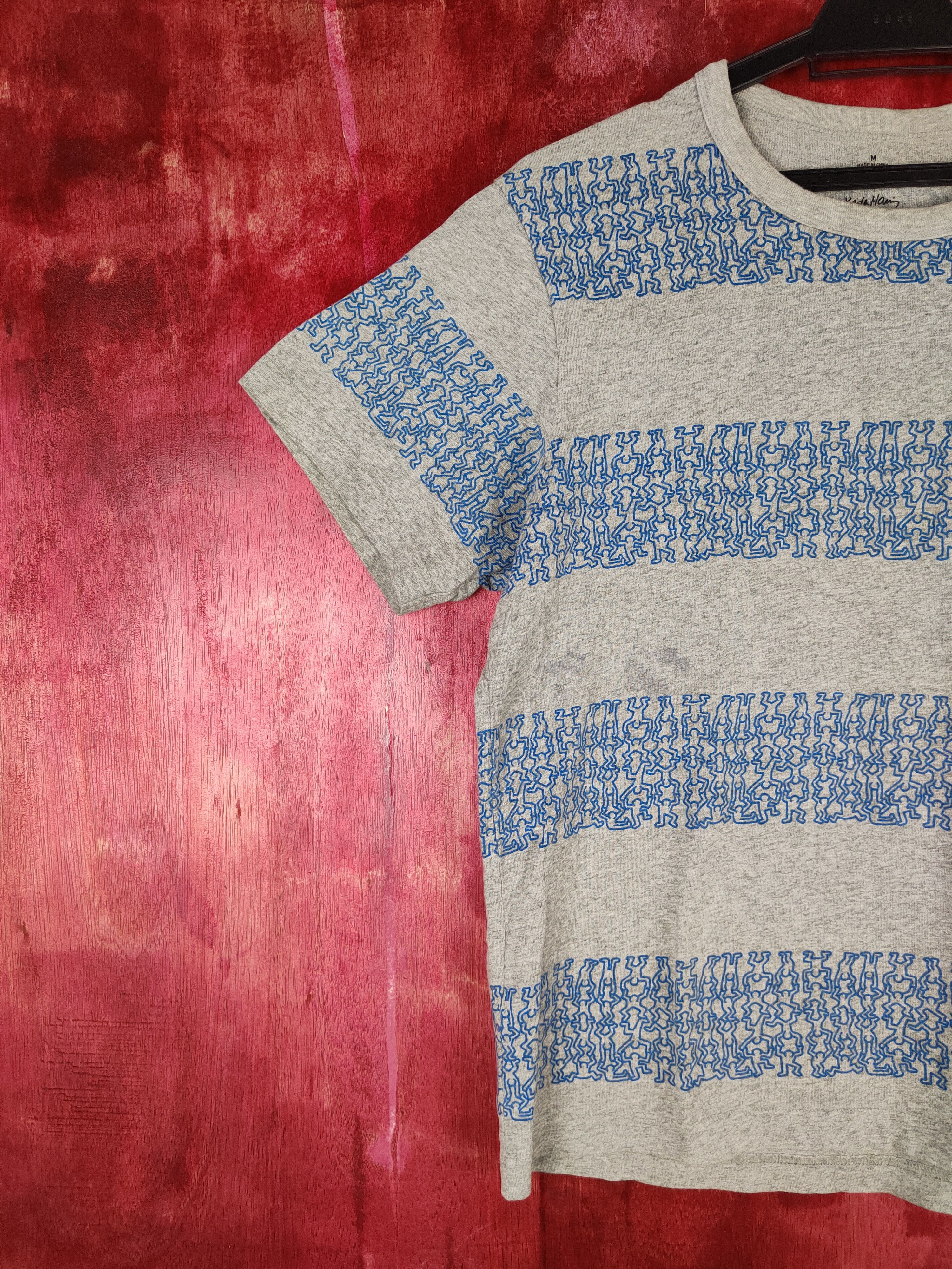 Keith Haring Uniqlo X Keith Haring Gray/Blue Short Sleeve T-shirt #S648 Size US M / EU 48-50 / 2 - 3 Thumbnail