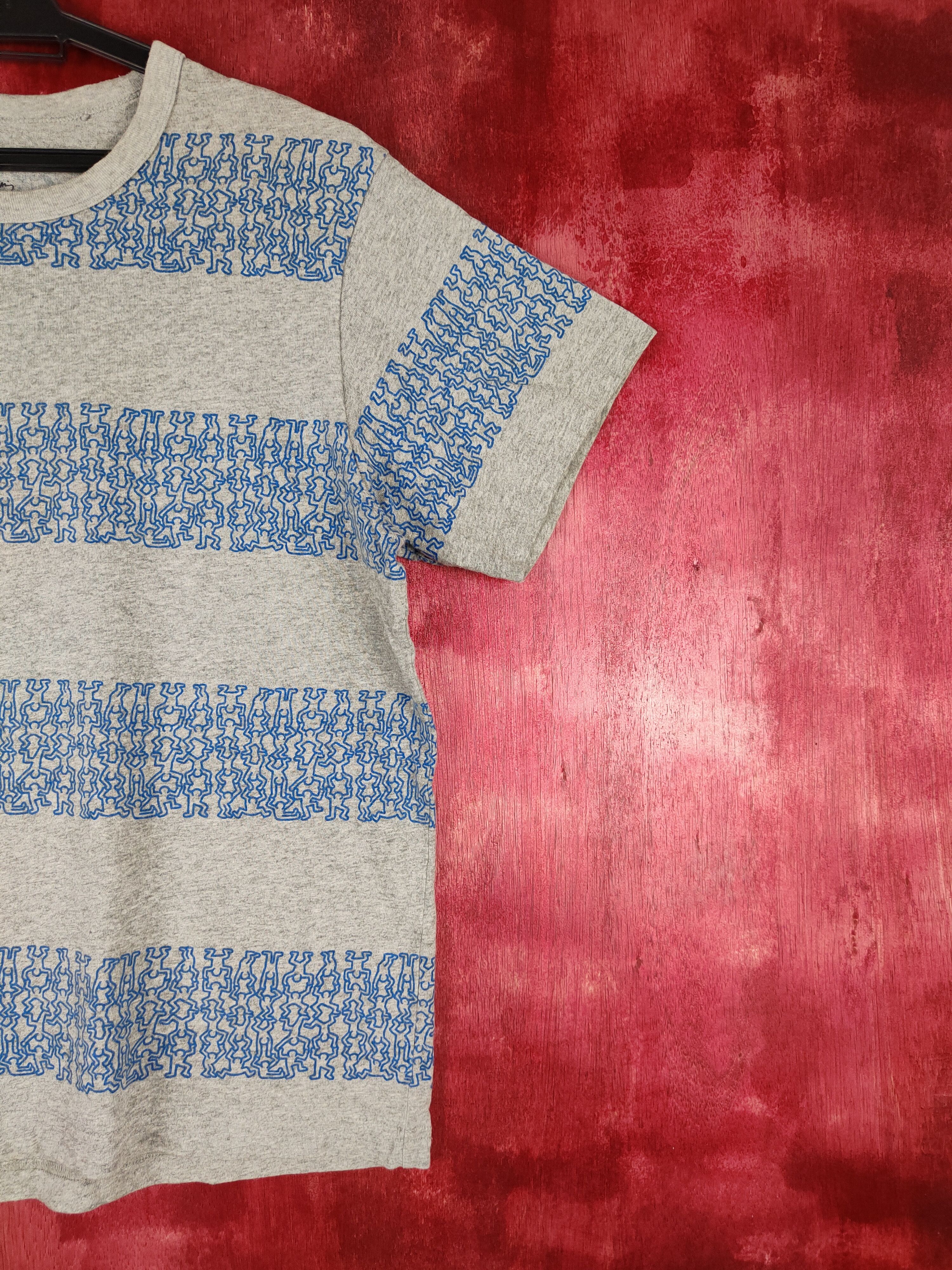 Keith Haring Uniqlo X Keith Haring Gray/Blue Short Sleeve T-shirt #S648 Size US M / EU 48-50 / 2 - 5 Thumbnail