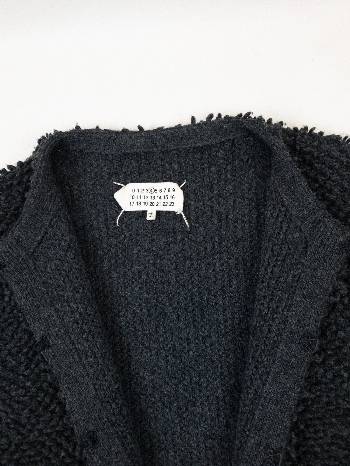 Maison Margiela Maison Margiela wool wmns plain coat cardigan sweater Size M / US 6-8 / IT 42-44 - 5 Thumbnail