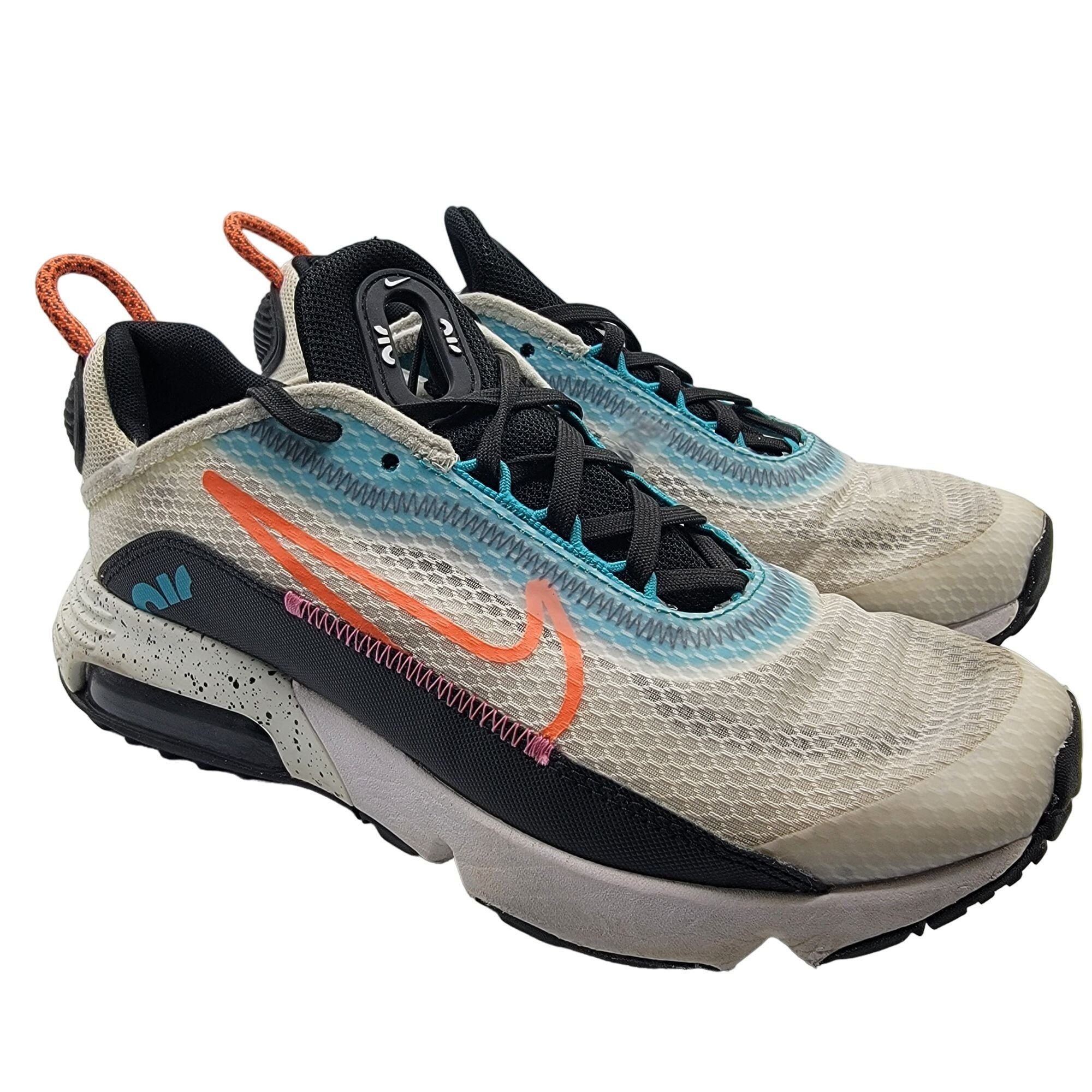 Nike Air Max 2090 Womens Size 6 White Turf Orange Speckled S