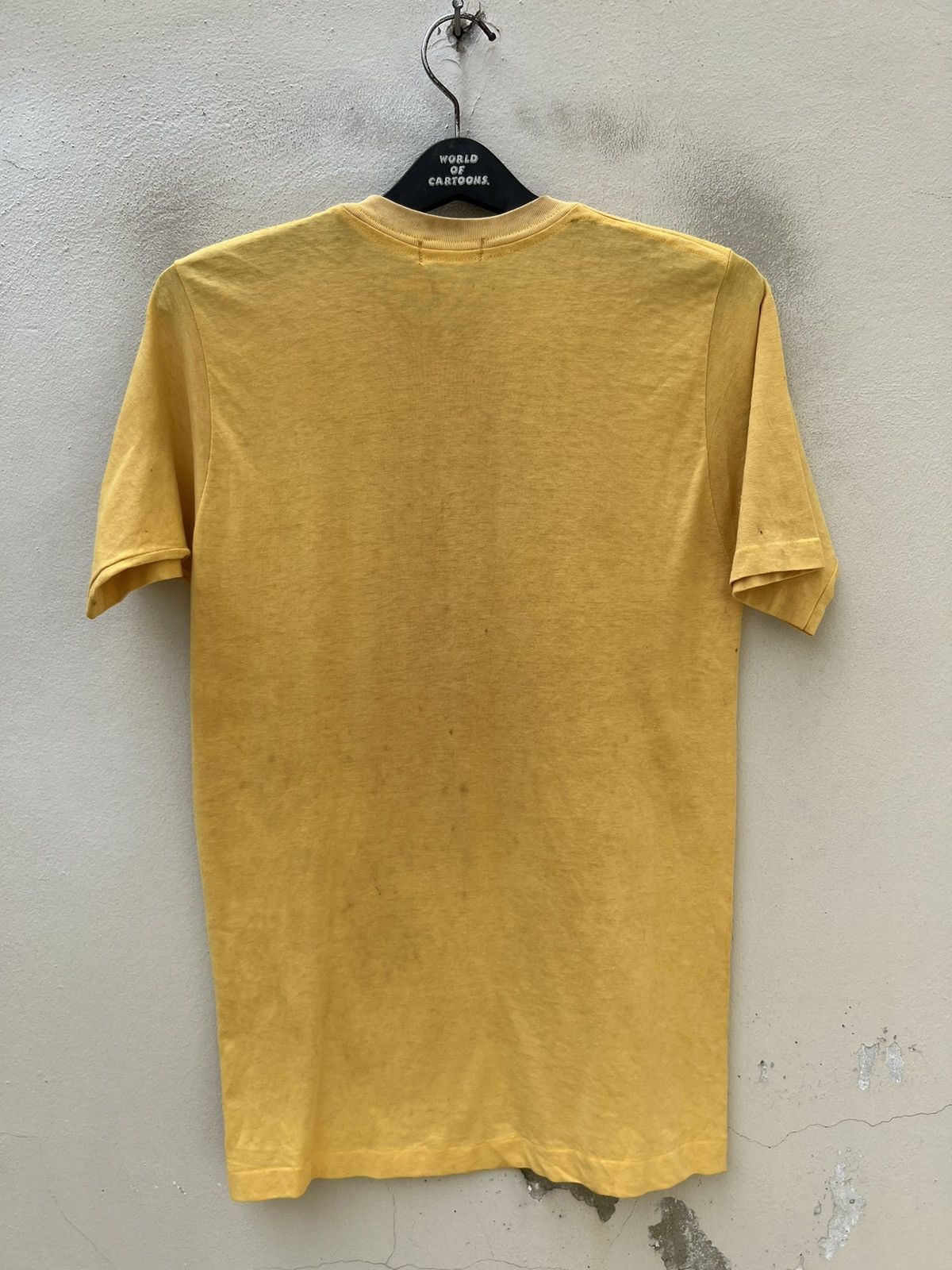 Vintage Trashed Vintage 1975 Simon Hoyle Made in Banff, Canada tees Size US M / EU 48-50 / 2 - 14 Thumbnail
