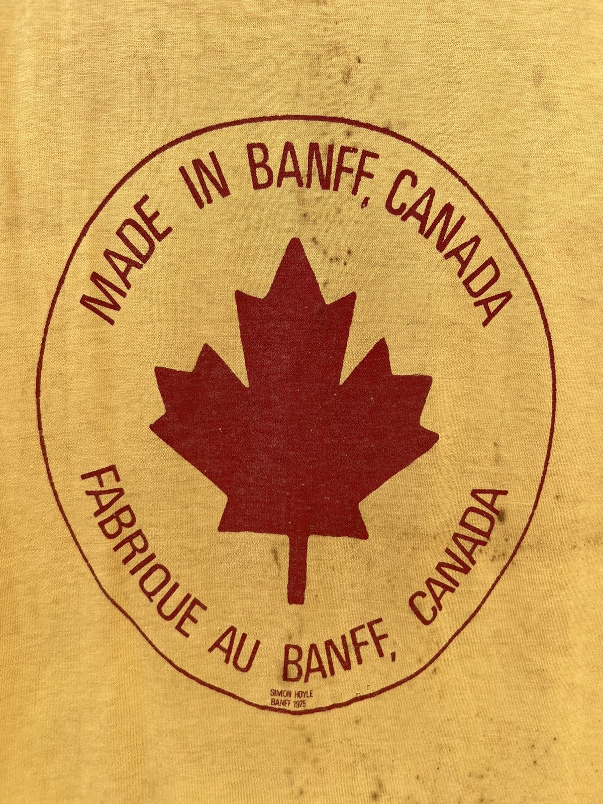 Vintage Trashed Vintage 1975 Simon Hoyle Made in Banff, Canada tees Size US M / EU 48-50 / 2 - 6 Thumbnail