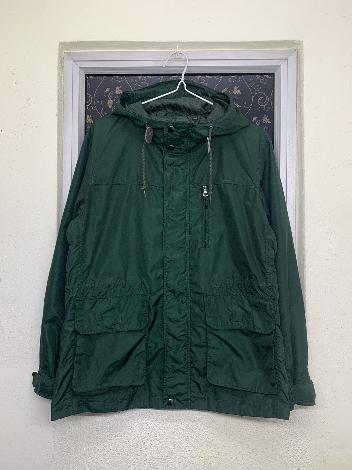 Uniqlo 02 Steals 🔥🔥 Uniqlo Jacket Outdoor/ Travel/ Hiking Size US L / EU 52-54 / 3 - 1 Thumbnail