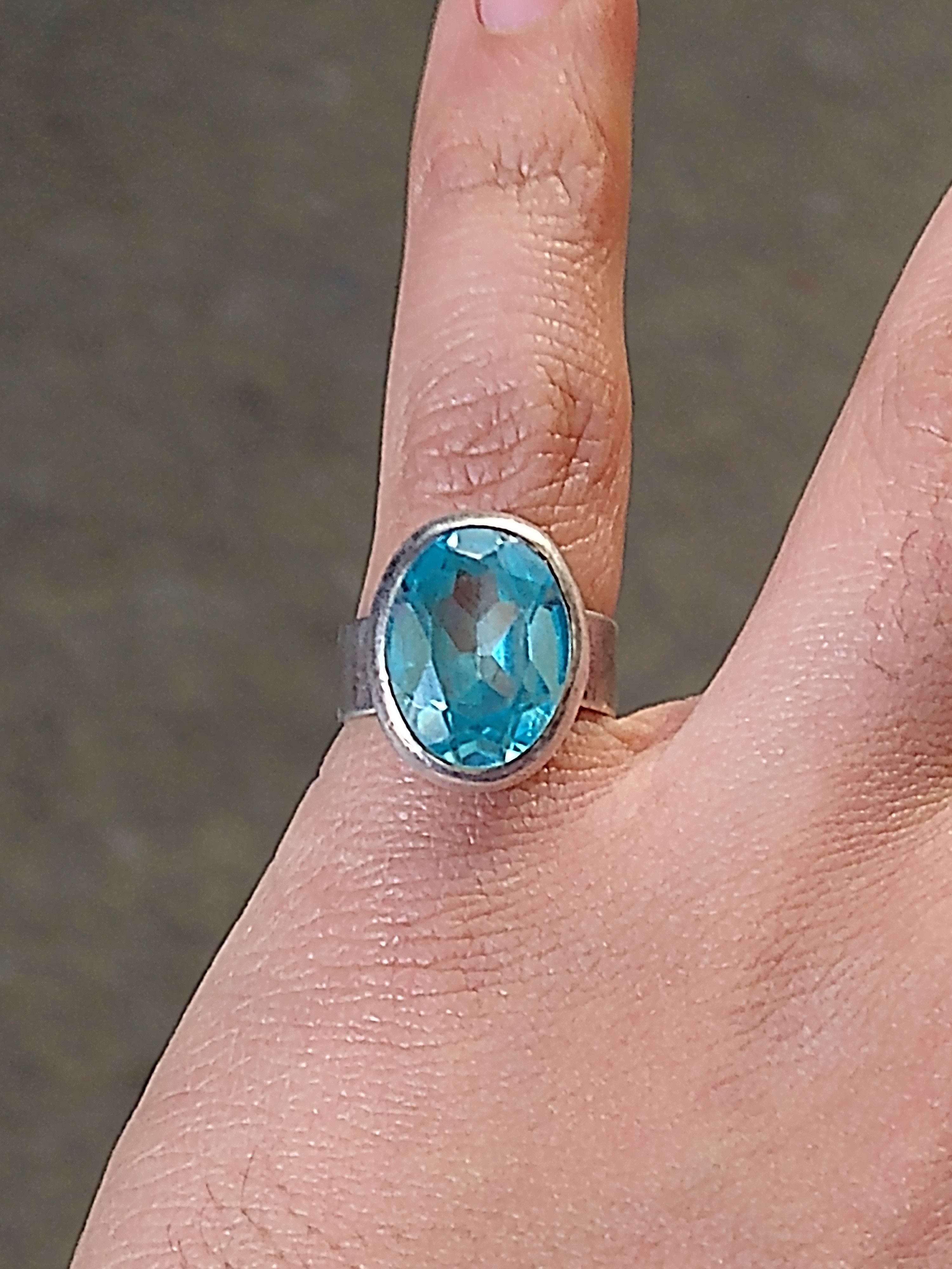 Jewelry Vintage Sterling Silver Ring Size 7.5 Blue Topaz Oval Size ONE SIZE - 12 Thumbnail