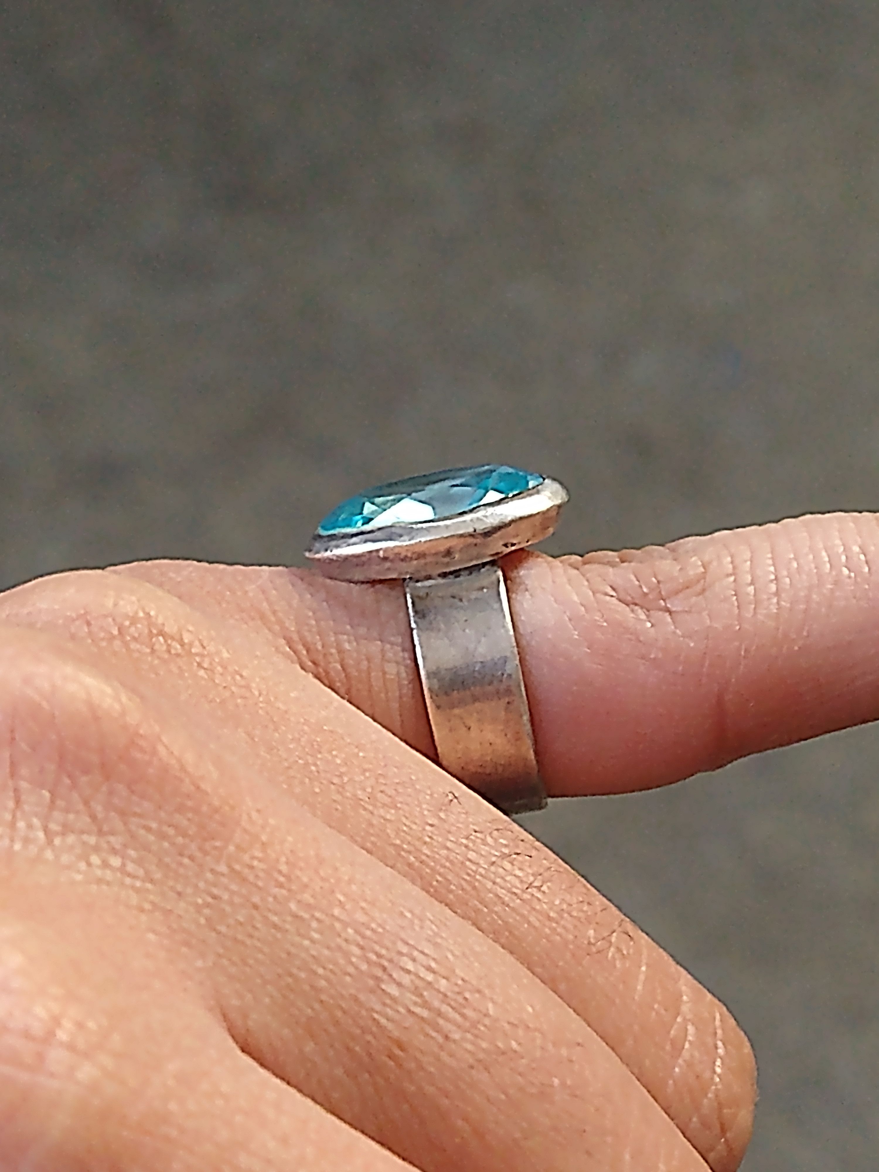Jewelry Vintage Sterling Silver Ring Size 7.5 Blue Topaz Oval Size ONE SIZE - 13 Thumbnail