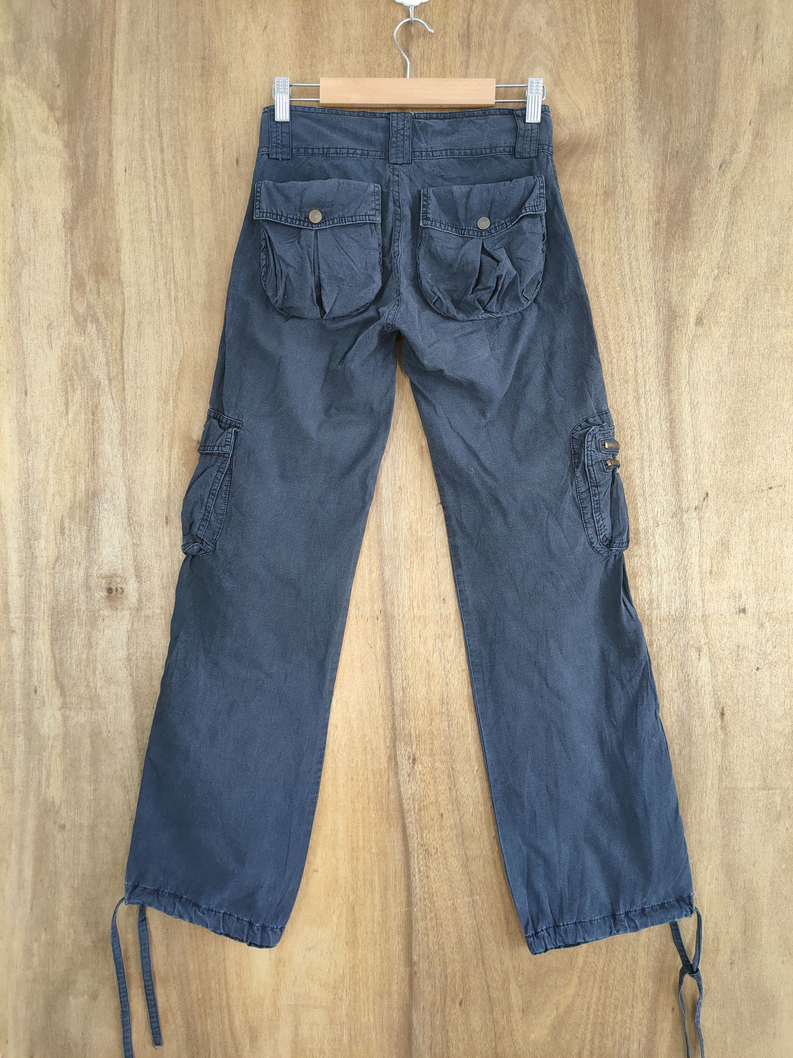 Japanese Brand VINTAGE BlACK JAPAN FLARE CARGO PANTS Size US 26 / EU 42 - 11 Thumbnail
