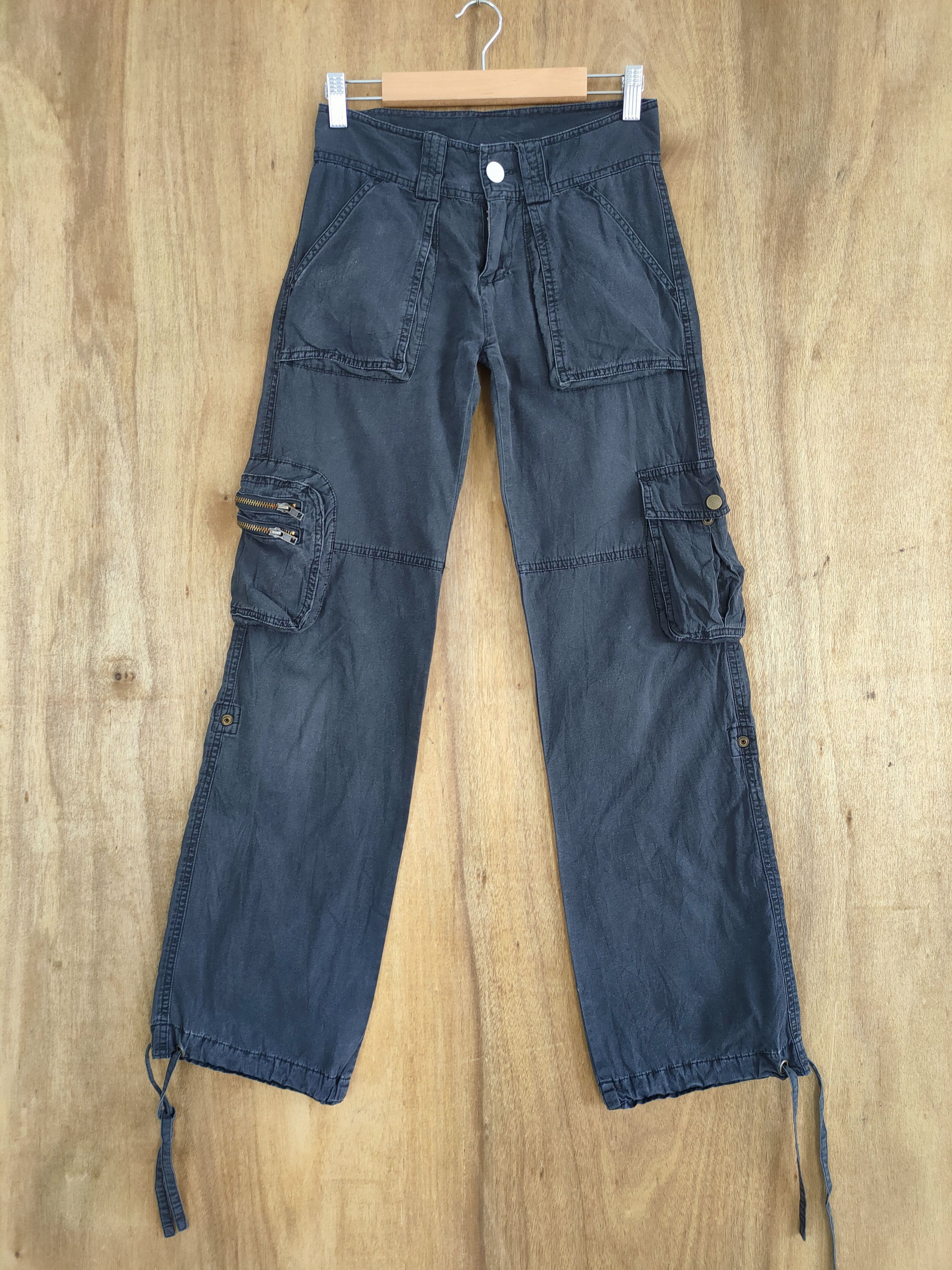 Japanese Brand VINTAGE BlACK JAPAN FLARE CARGO PANTS Size US 26 / EU 42 - 1 Thumbnail
