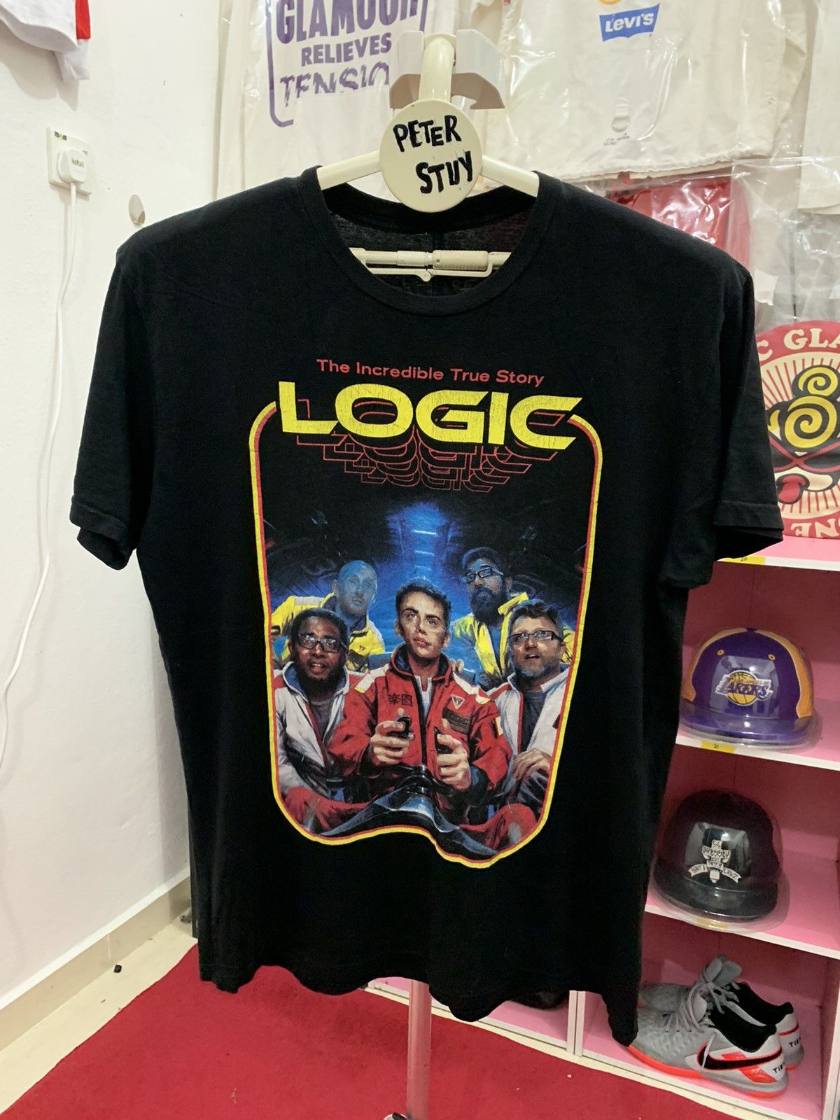 Rap Tees LOGIC “THE INCREDIBLE TRUE STORY” TOUR MEN’S T SHIRT Size US L / EU 52-54 / 3 - 1 Thumbnail