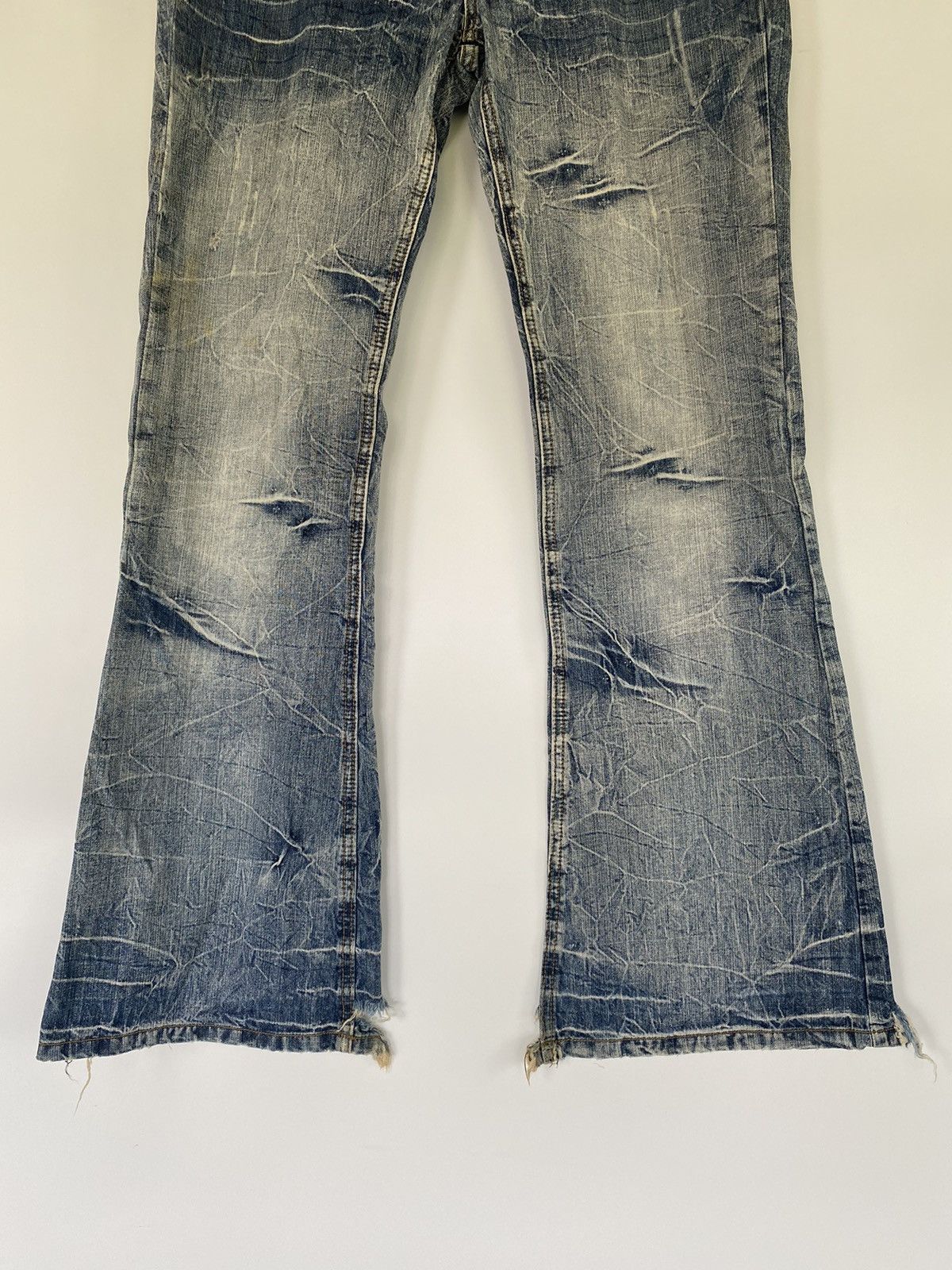 Japanese Brand DEVIL BEAN’S DISTRESSED FLARED BOOTCUT JAPANESE DENIM JEANS Size 34" / US 12 / IT 48 - 3 Thumbnail