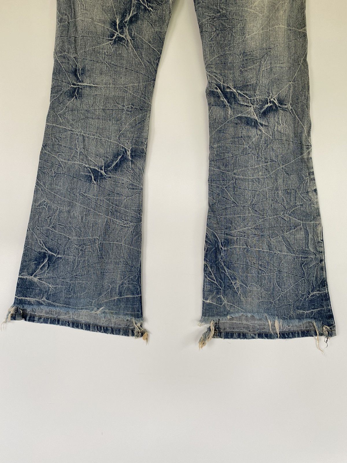 Japanese Brand DEVIL BEAN’S DISTRESSED FLARED BOOTCUT JAPANESE DENIM JEANS Size 34" / US 12 / IT 48 - 6 Thumbnail