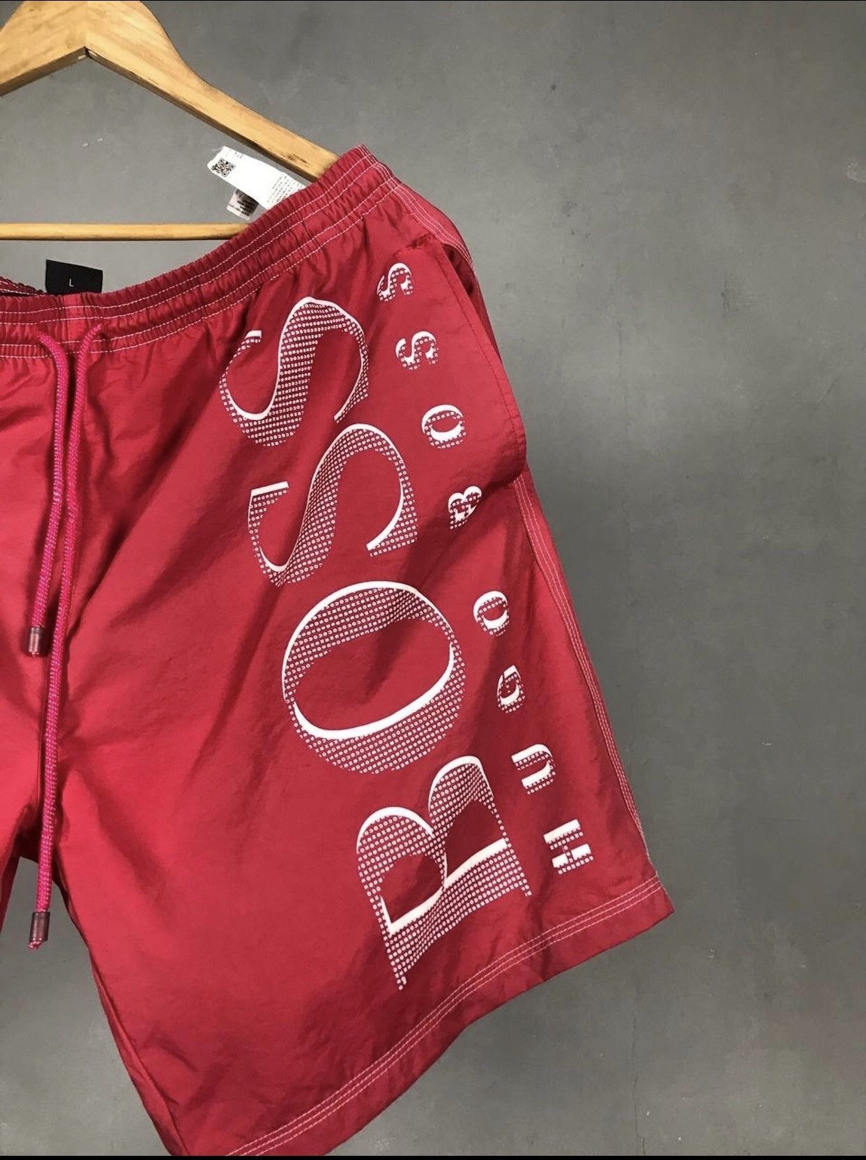 Hugo × Hugo Boss Hugo Boss luxury streetwear shorts Size US 32 / EU 48 - 2 Thumbnail
