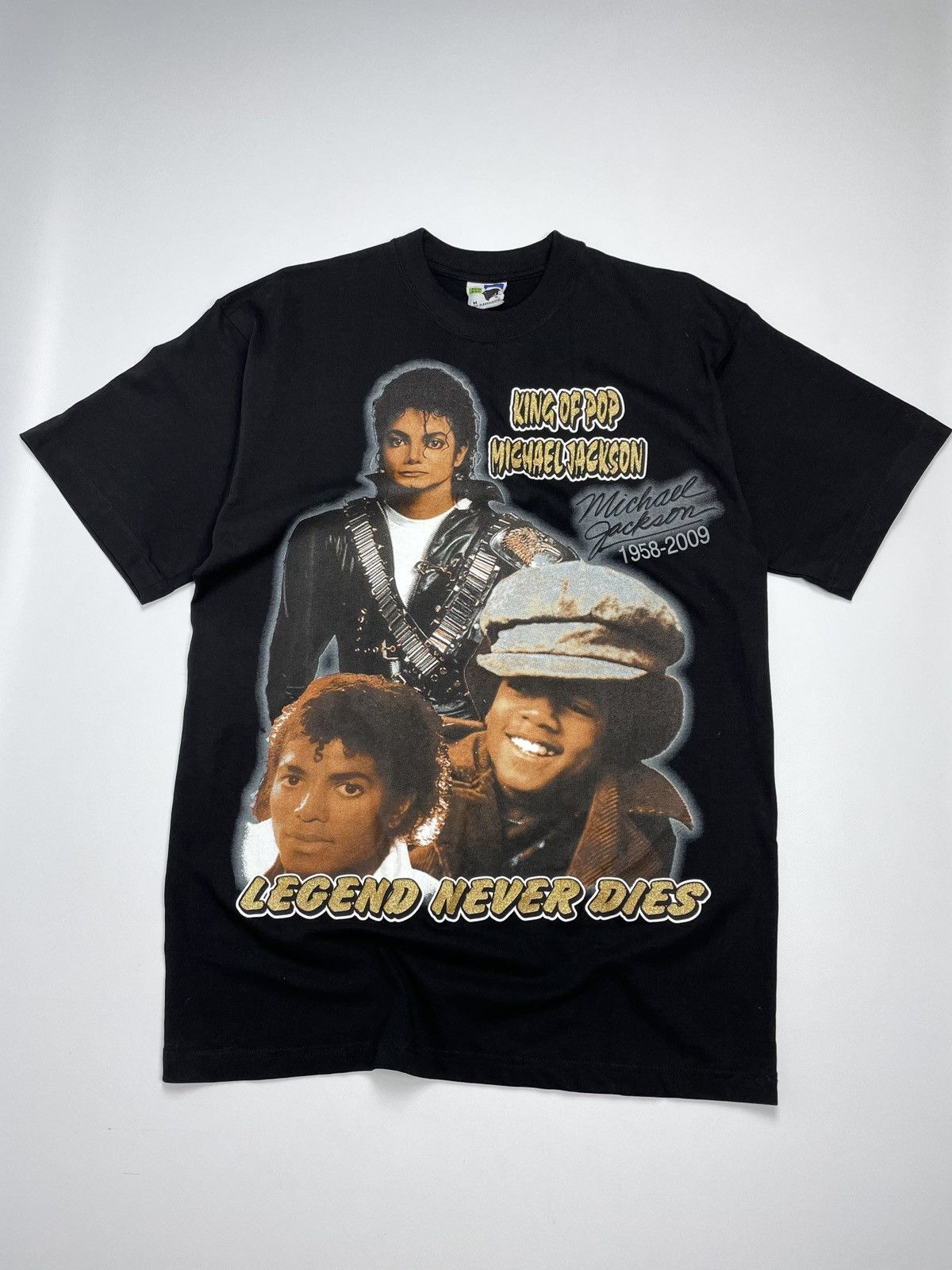 Band Tees × Vintage Vintage Michael Jackson King of Pop Memorial Band T-Shirt Size US M / EU 48-50 / 2 - 1 Thumbnail