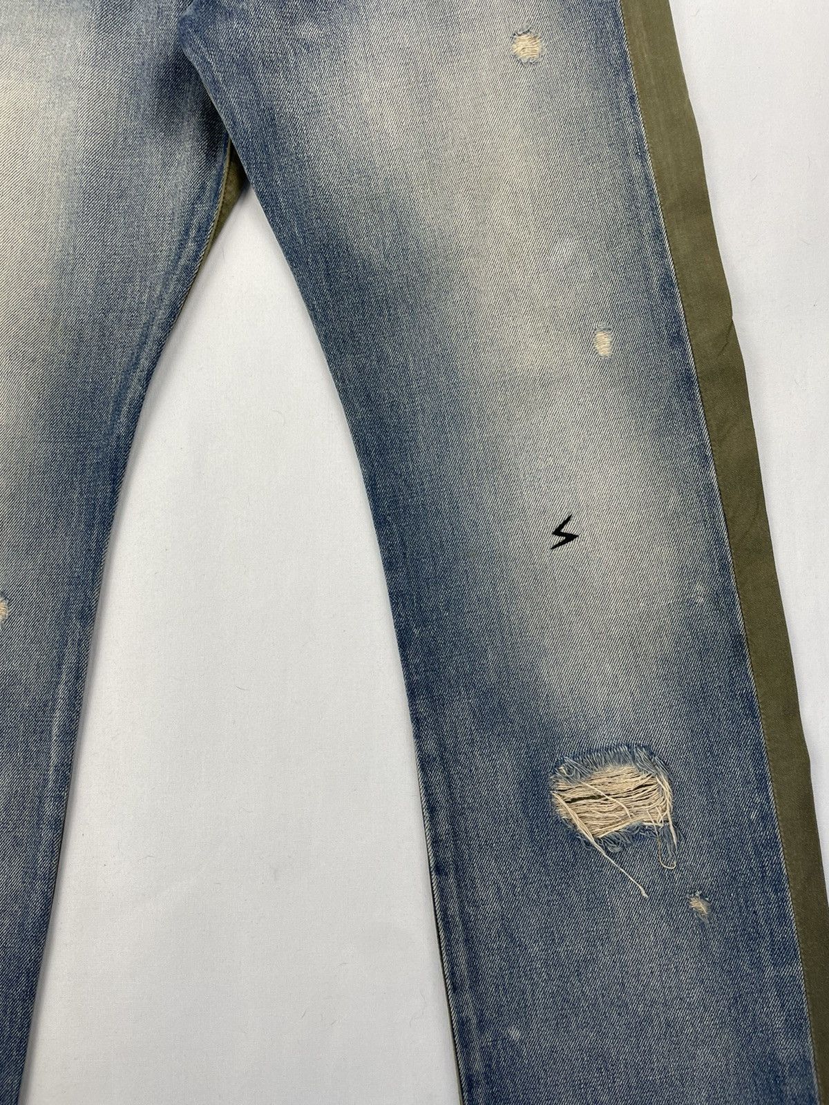 Undercover AW06 T Hybrid Size US 32 / EU 48 - 2 Thumbnail