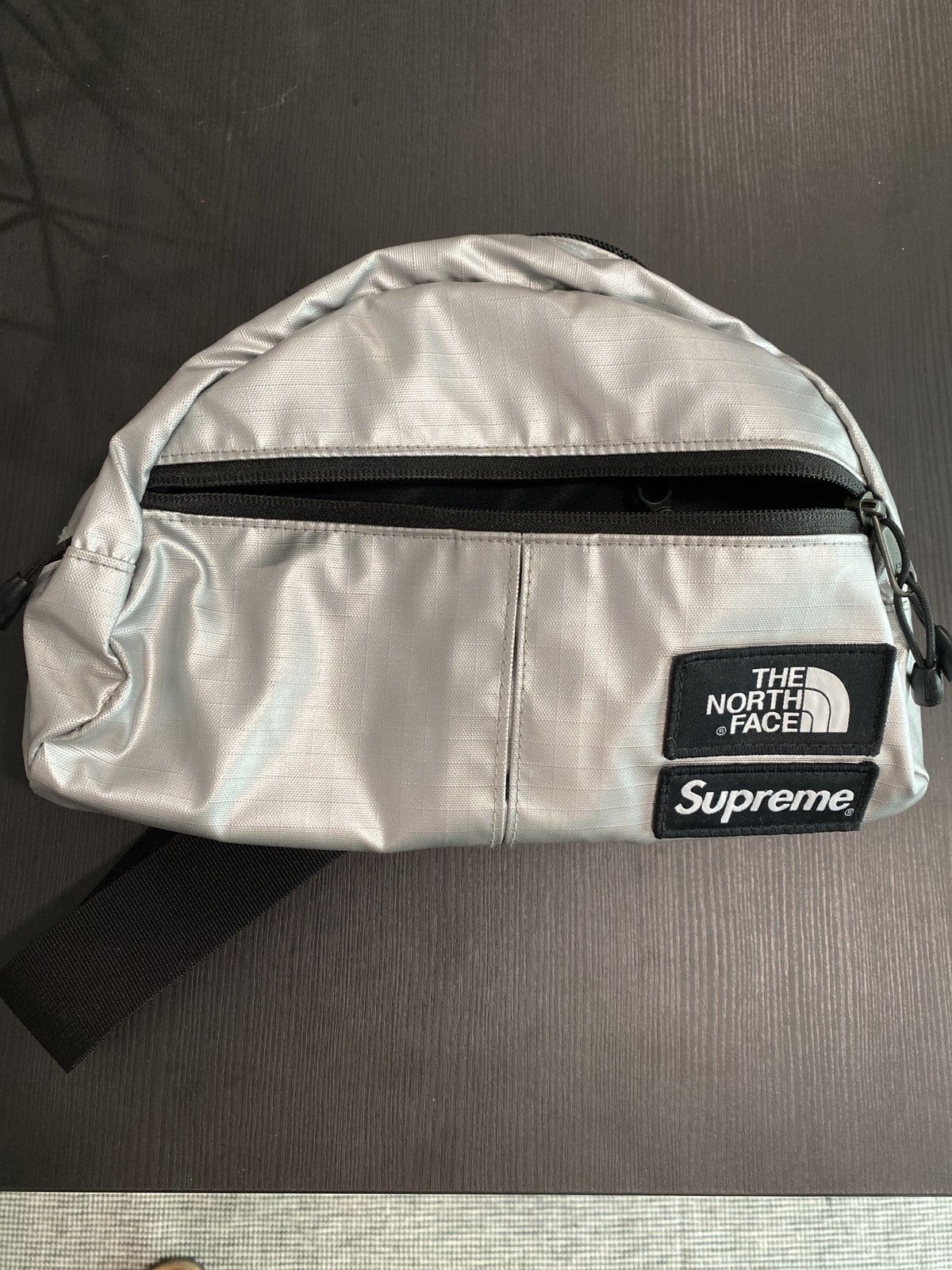 Supreme × The North Face Supreme x The North Face Split
