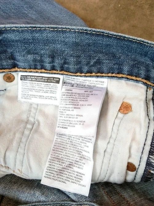 Levi's Vintage Levi's 501 Faded Blue Distressed Jeans 33x34 Size US 33 - 9 Thumbnail