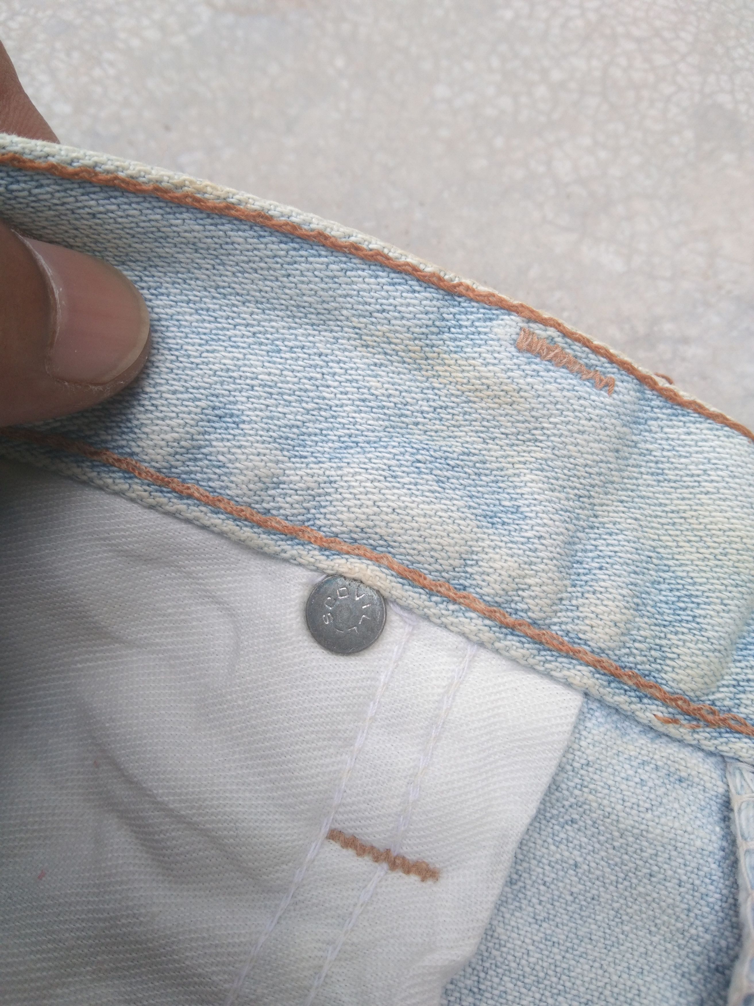 Japanese Brand 90s Vintage Dirty Wrangler Straight Leg Distressed Jeans Size US 33 - 8 Thumbnail