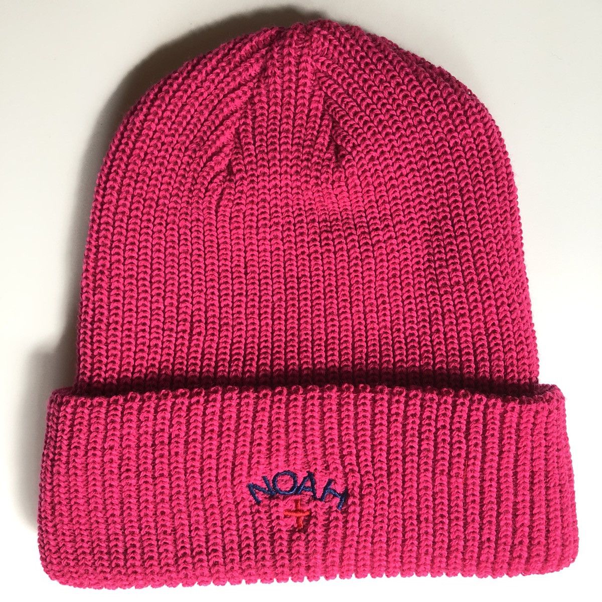 Noah VINTAGE Noah Core Logo Beanie PINK Size ONE SIZE - 1 Thumbnail