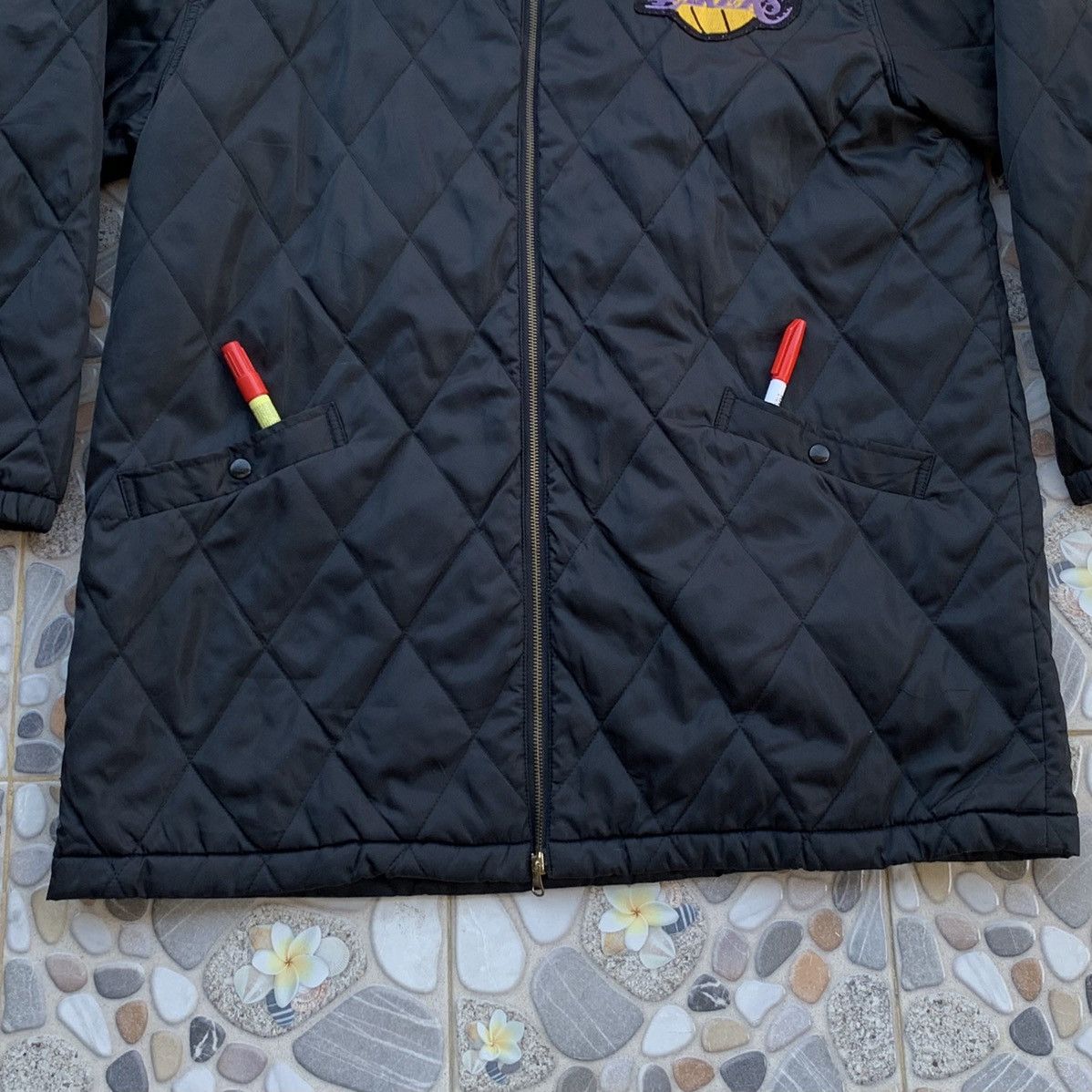 NBA Vintage 1990s Lakers Basketball Quilted Jacket Size US XL / EU 56 / 4 - 8 Thumbnail