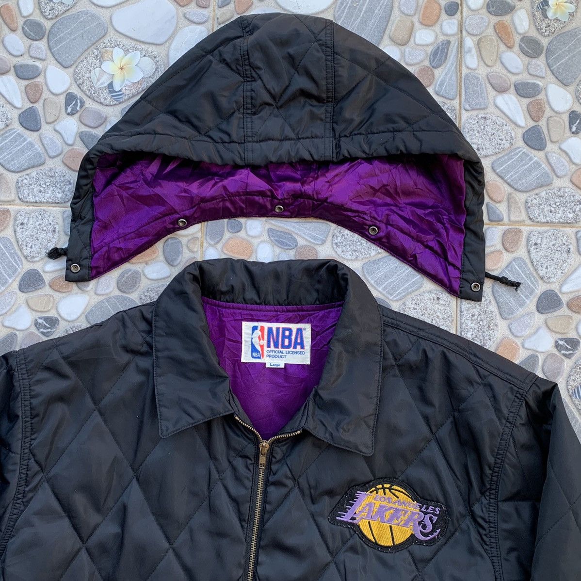 NBA Vintage 1990s Lakers Basketball Quilted Jacket Size US XL / EU 56 / 4 - 7 Thumbnail
