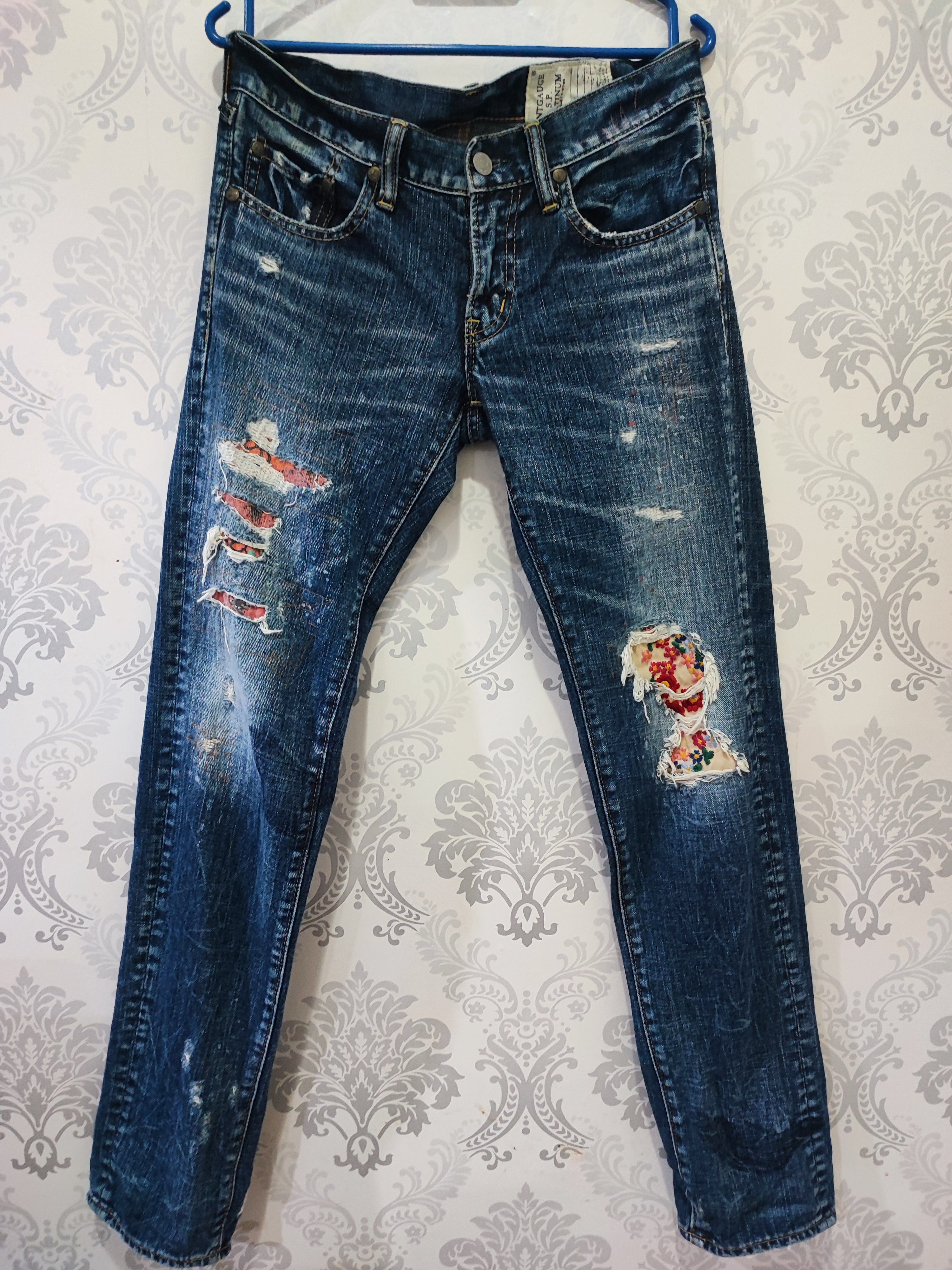 Antgauge Japanese Brand Distressed Jeans