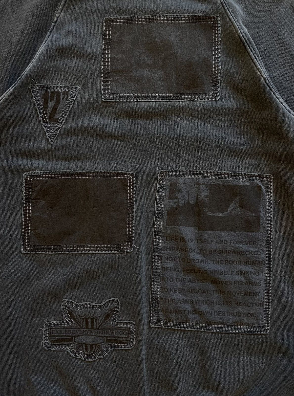 Raf Simons Raf Simons Waves Crewneck Patches Size US S / EU 44-46 / 1 - 5 Thumbnail