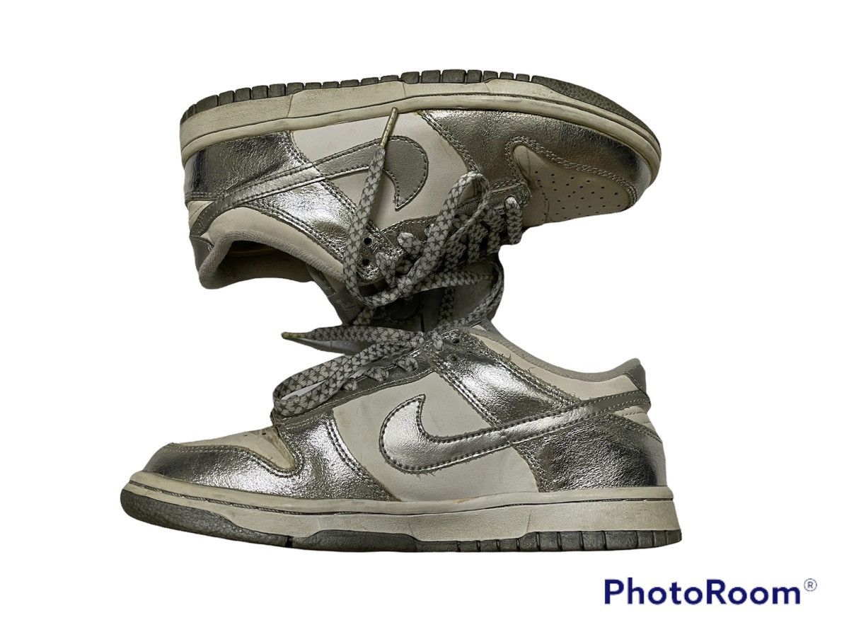 Nike 2010 Nike Dunk Low Metallic Silver No Box Size US 5 / EU 37 - 1 Thumbnail