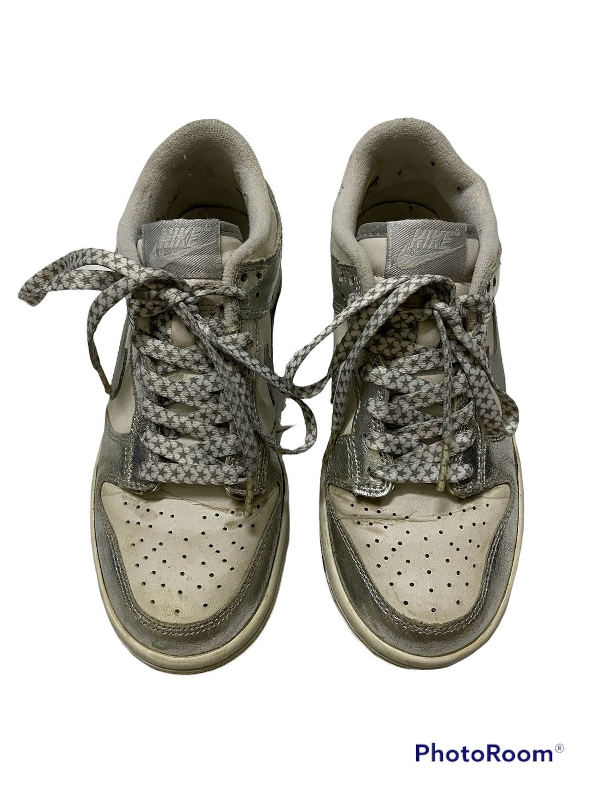 Nike 2010 Nike Dunk Low Metallic Silver No Box Size US 5 / EU 37 - 3 Thumbnail