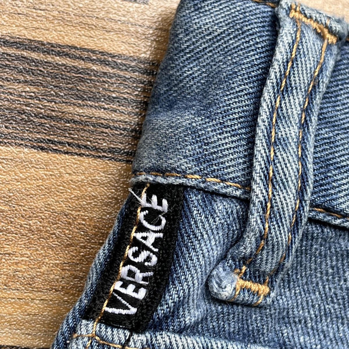 Versace Vintage Versace Denim Jeans Made In Italy Size US 28 / EU 44 - 16 Thumbnail