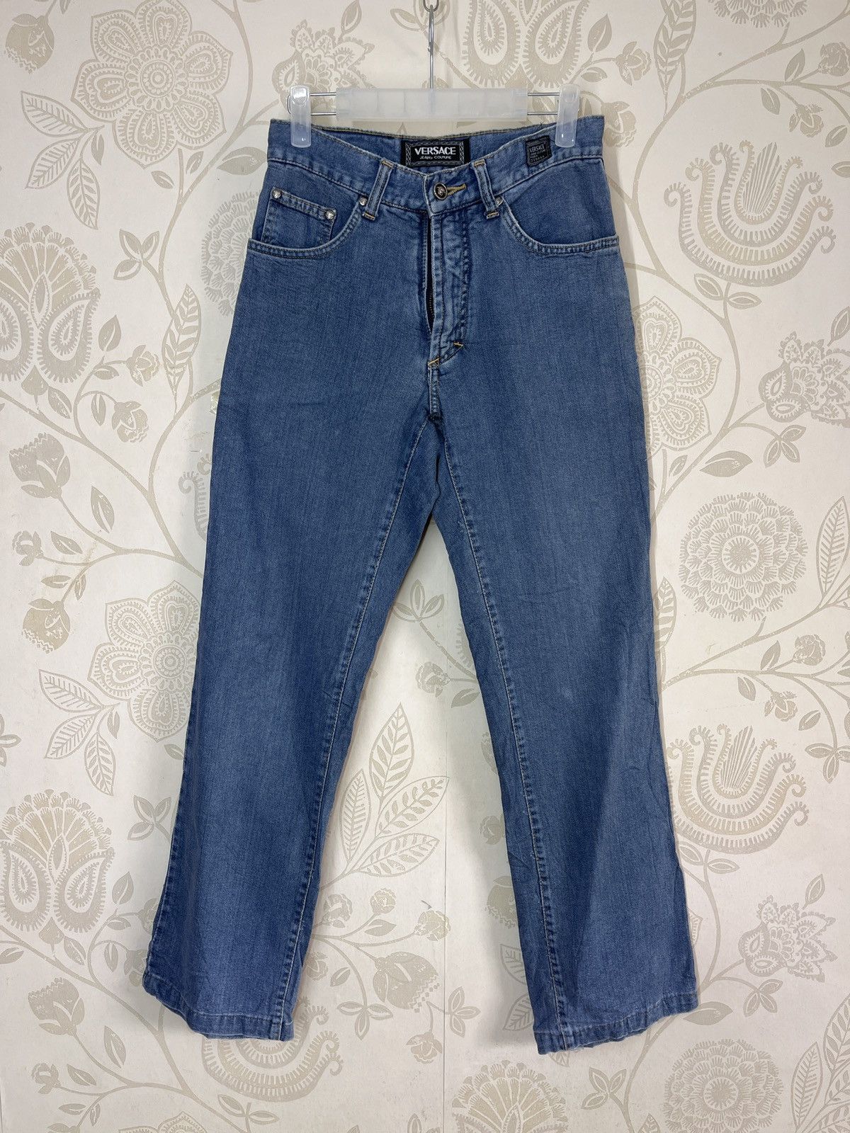 Versace Vintage Versace Denim Jeans Made In Italy Size US 28 / EU 44 - 1 Thumbnail