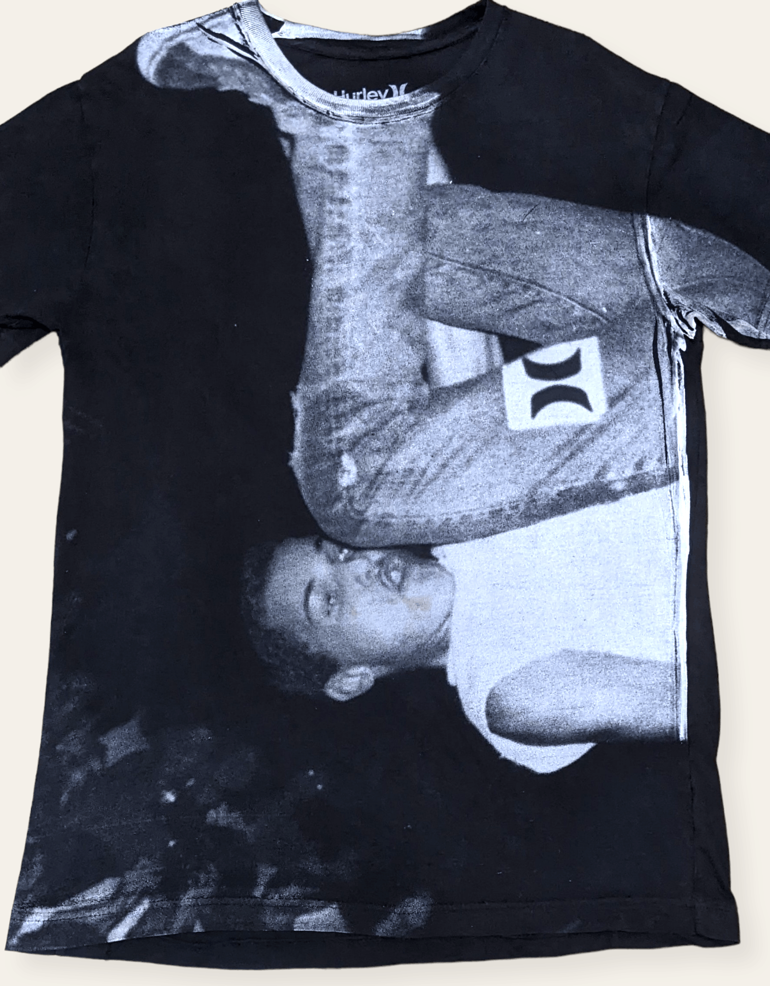 Vintage Distressed Hurley Edward Colver Hardcore Punk Art T shirt Size US M / EU 48-50 / 2 - 3 Thumbnail
